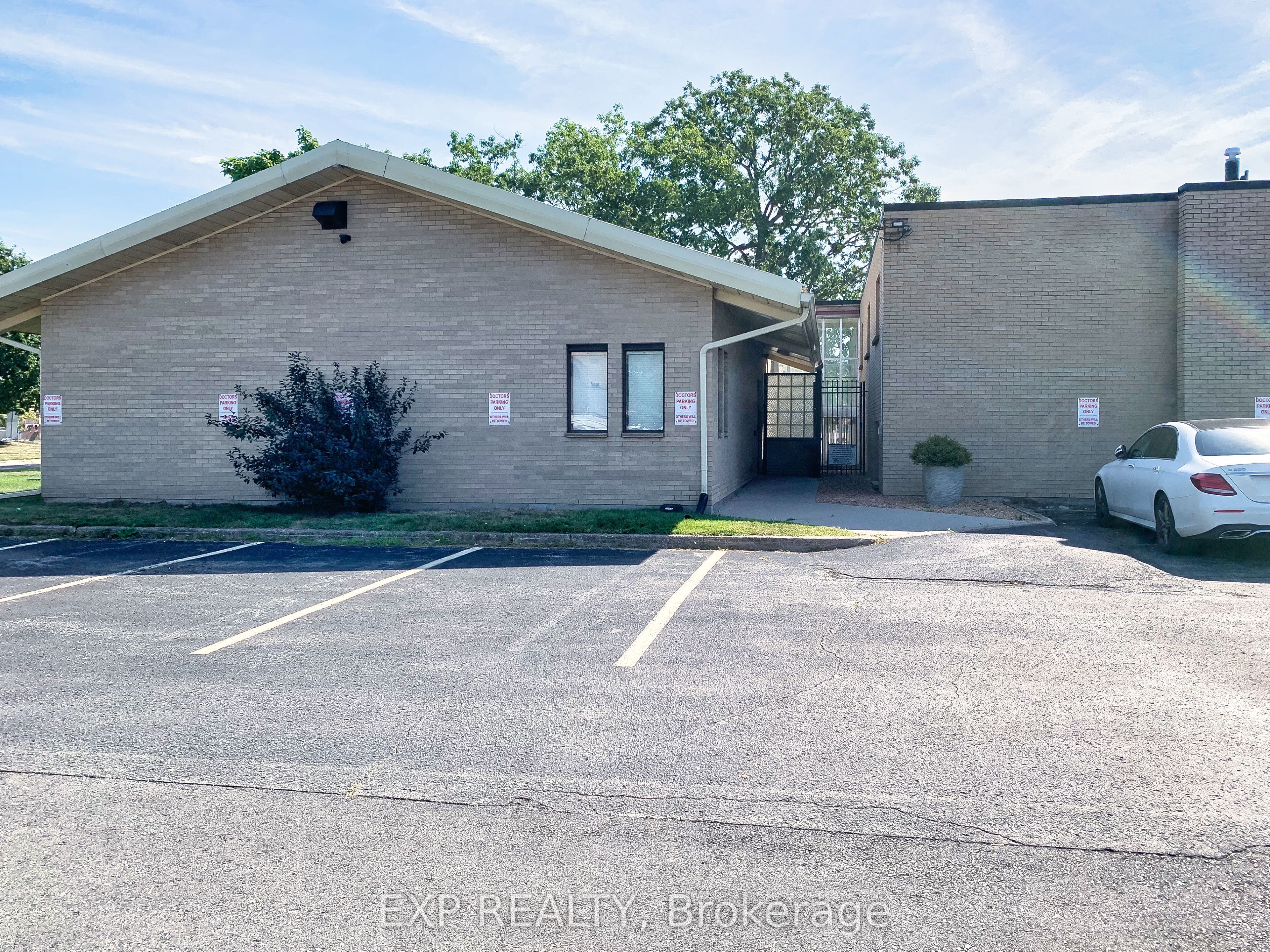 165 Plymouth Rd Property Photo 23