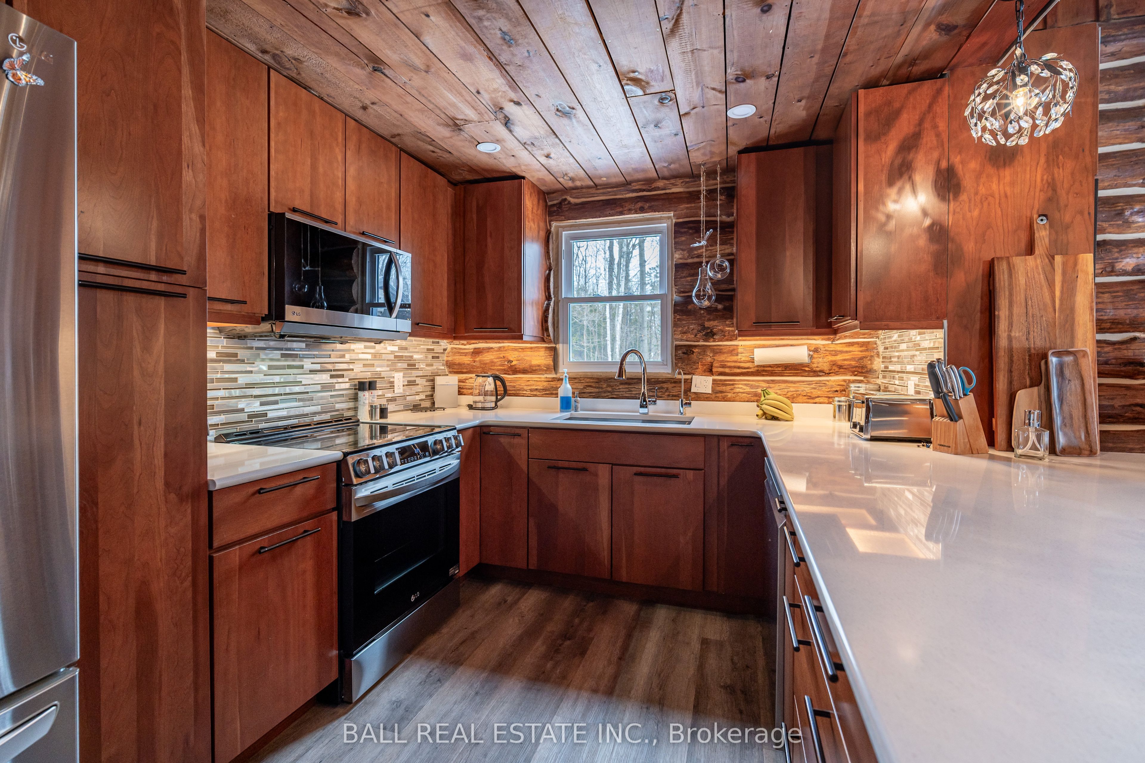 1155 Mississauga Road Property Photo 9