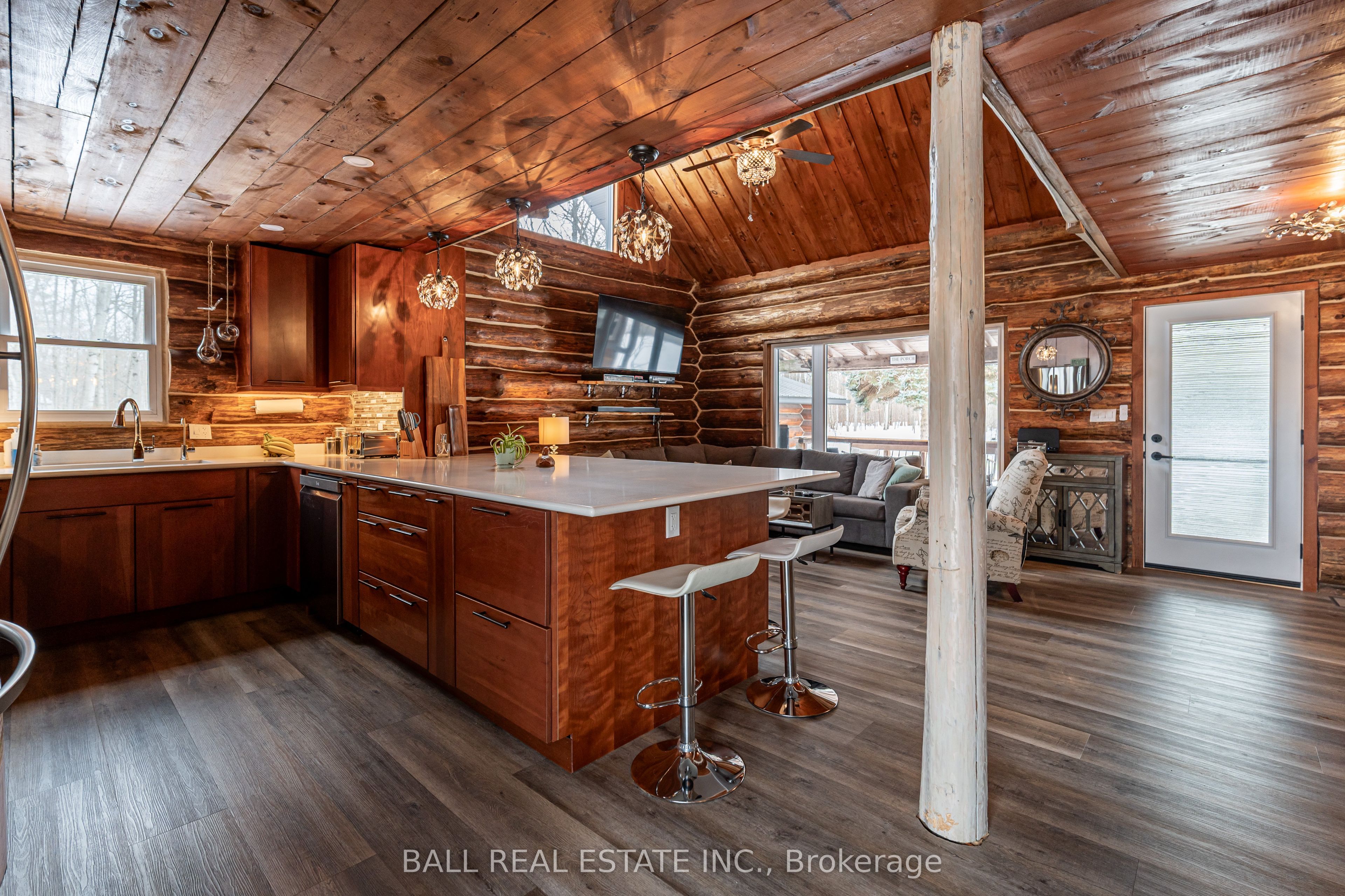 1155 Mississauga Road Property Photo 10