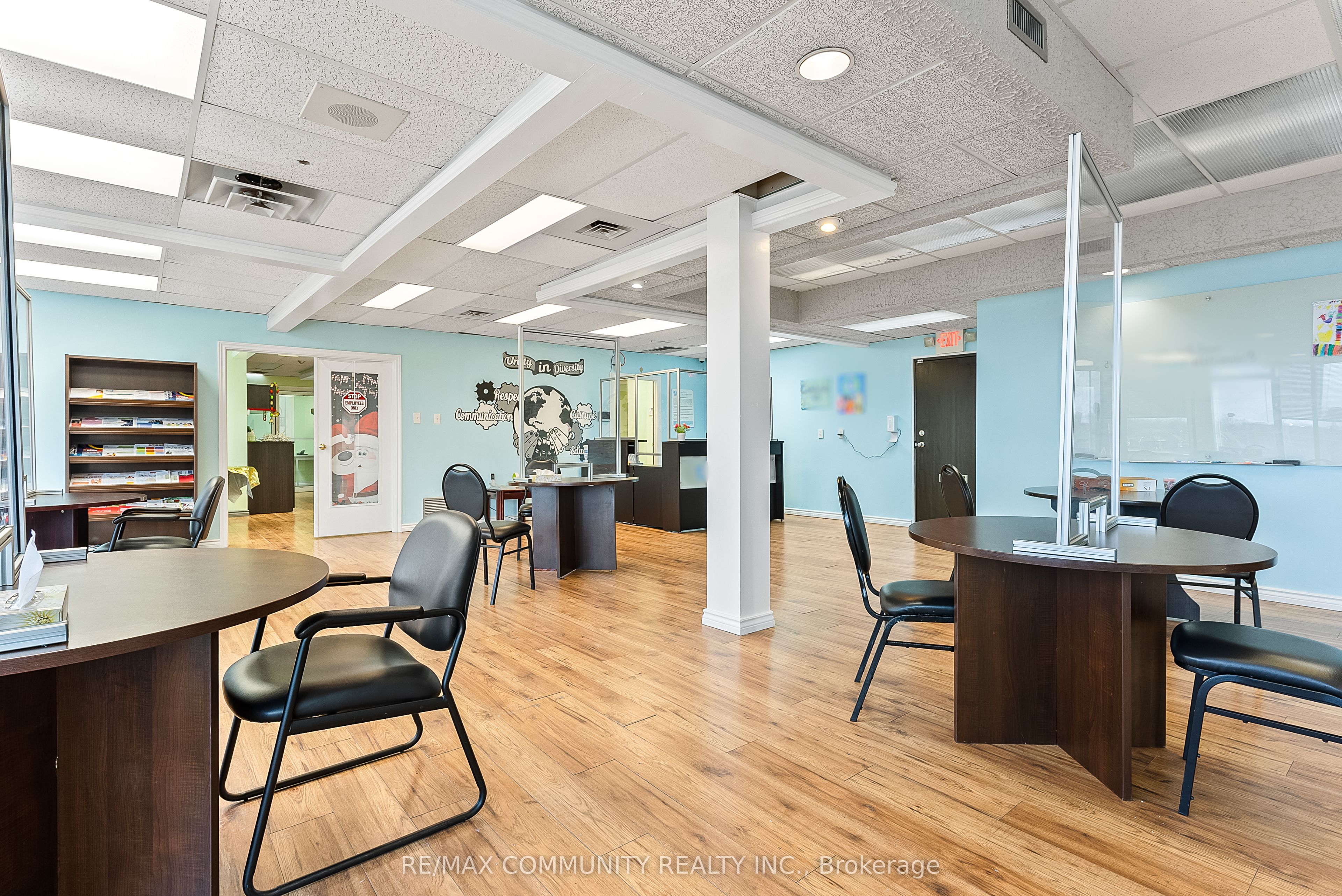 1378 Ouellette Avenue Property Photo 6