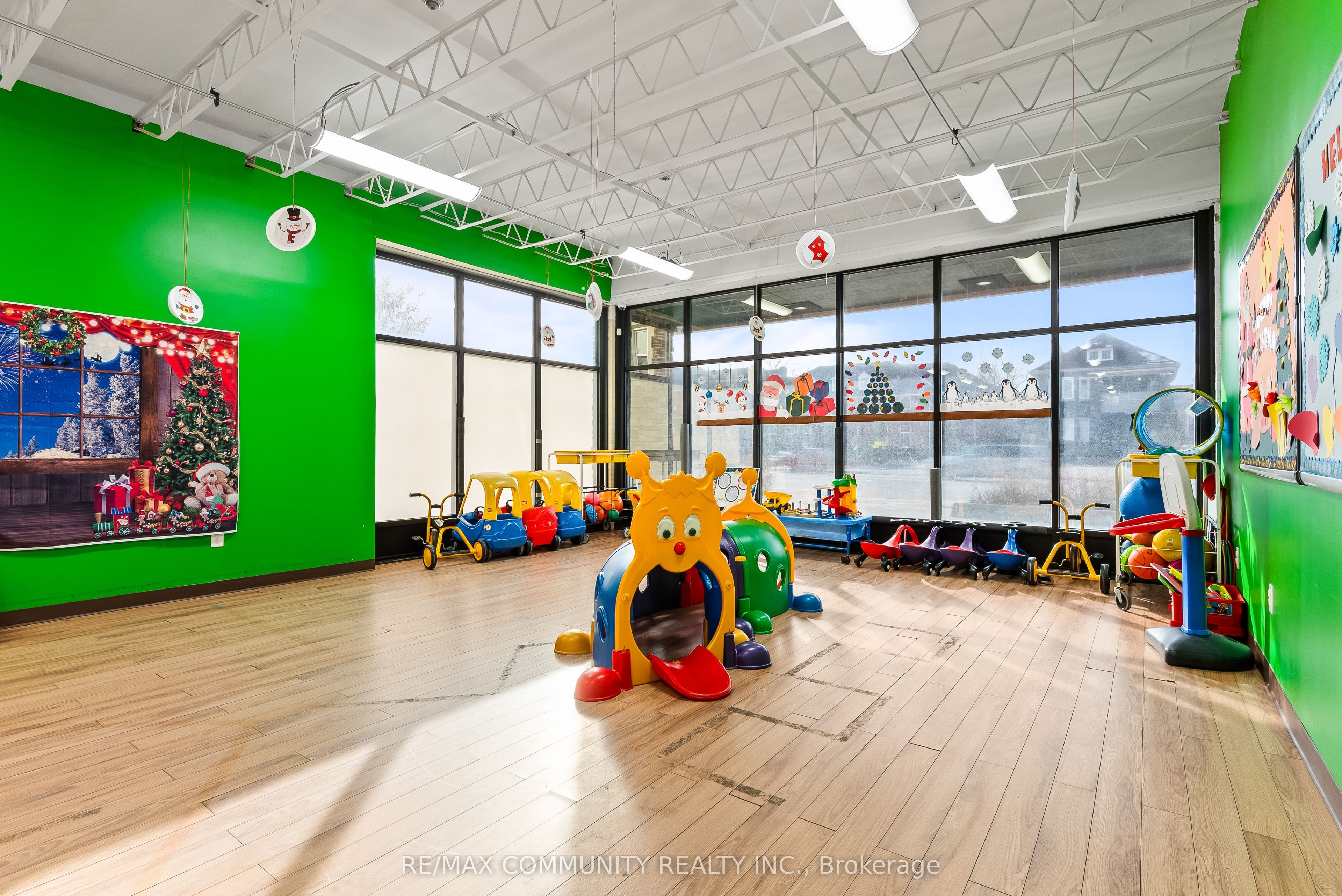 1378 Ouellette Avenue Property Photo 36