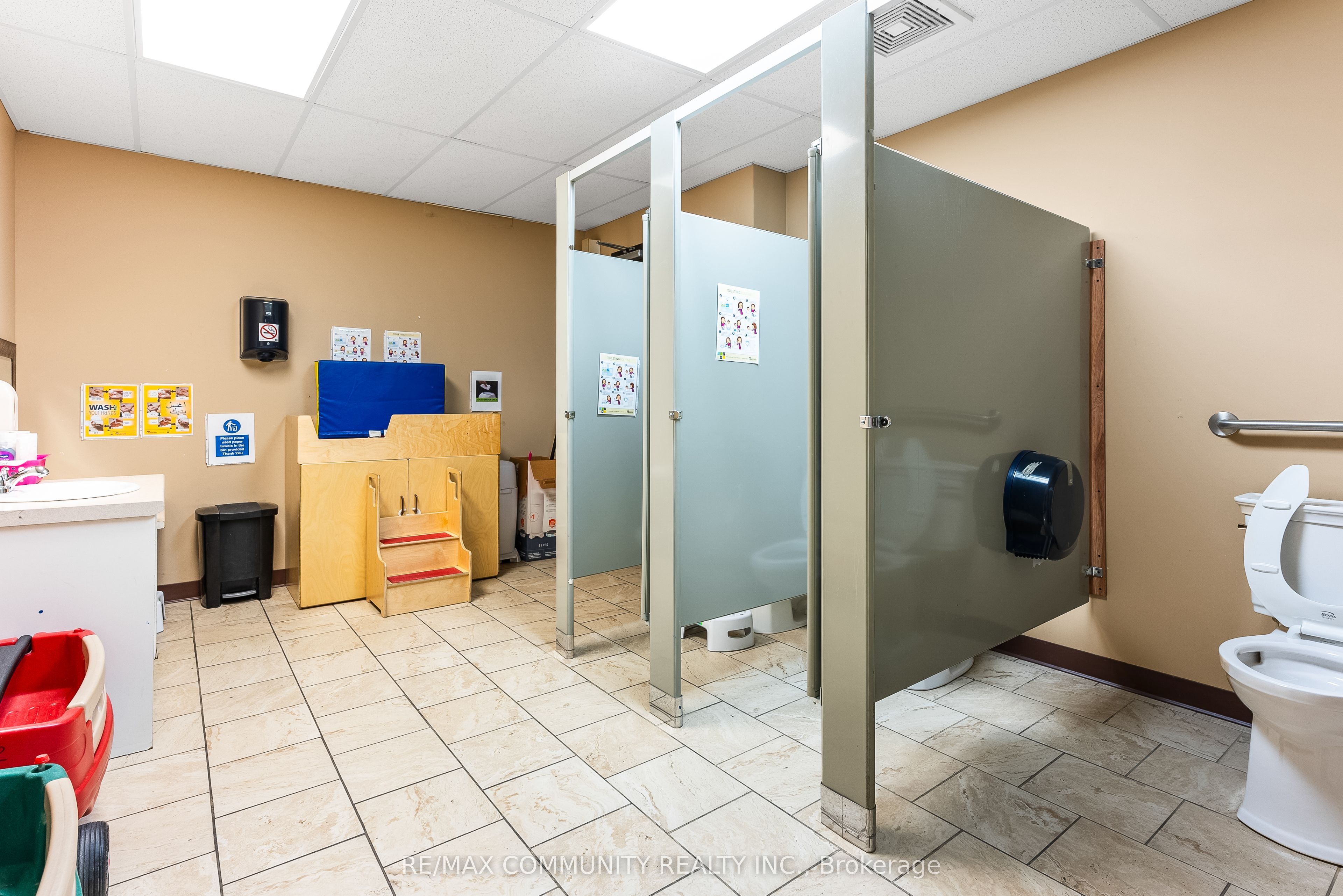 1378 Ouellette Avenue Property Photo 40