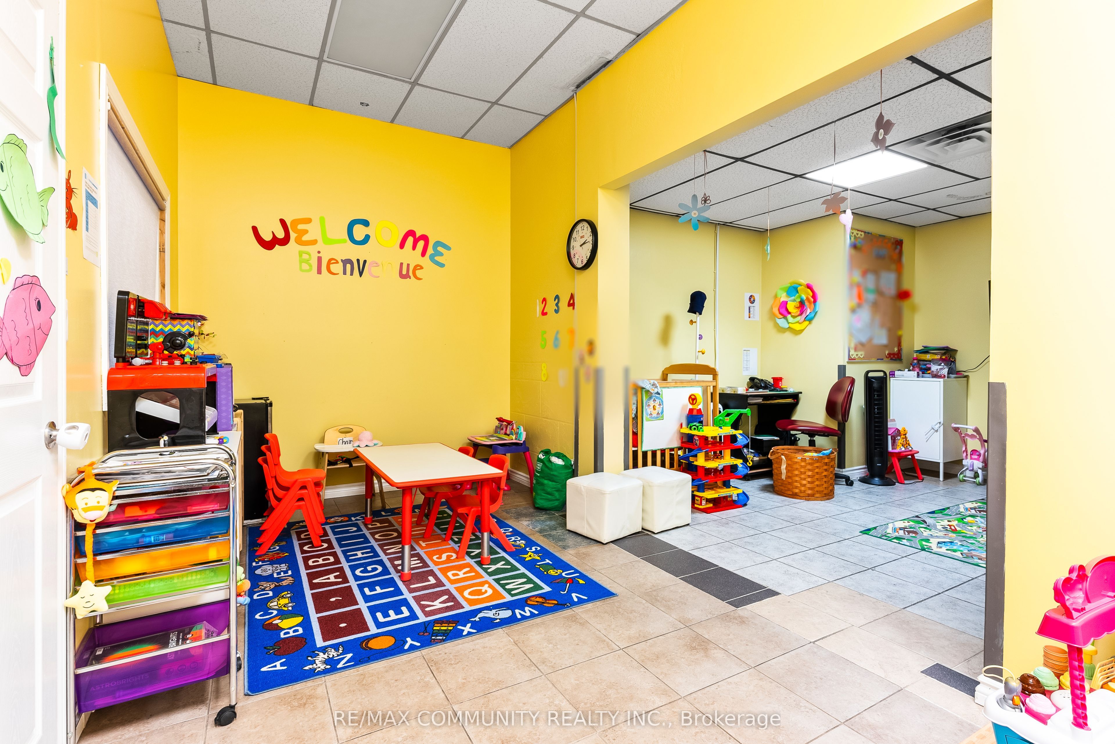 1378 Ouellette Avenue Property Photo 43