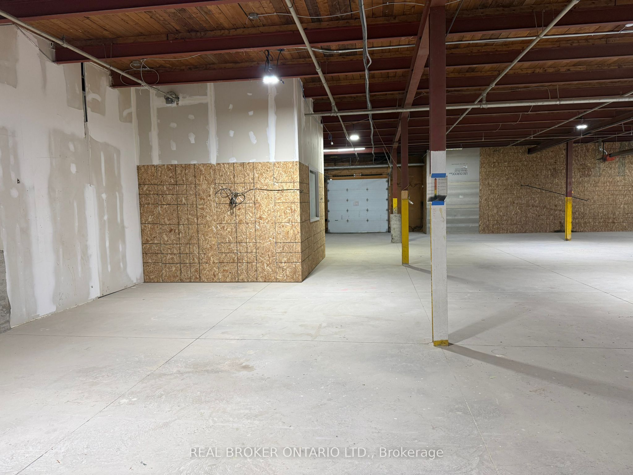 5900 Thorold Stone Rd Property Photo 4