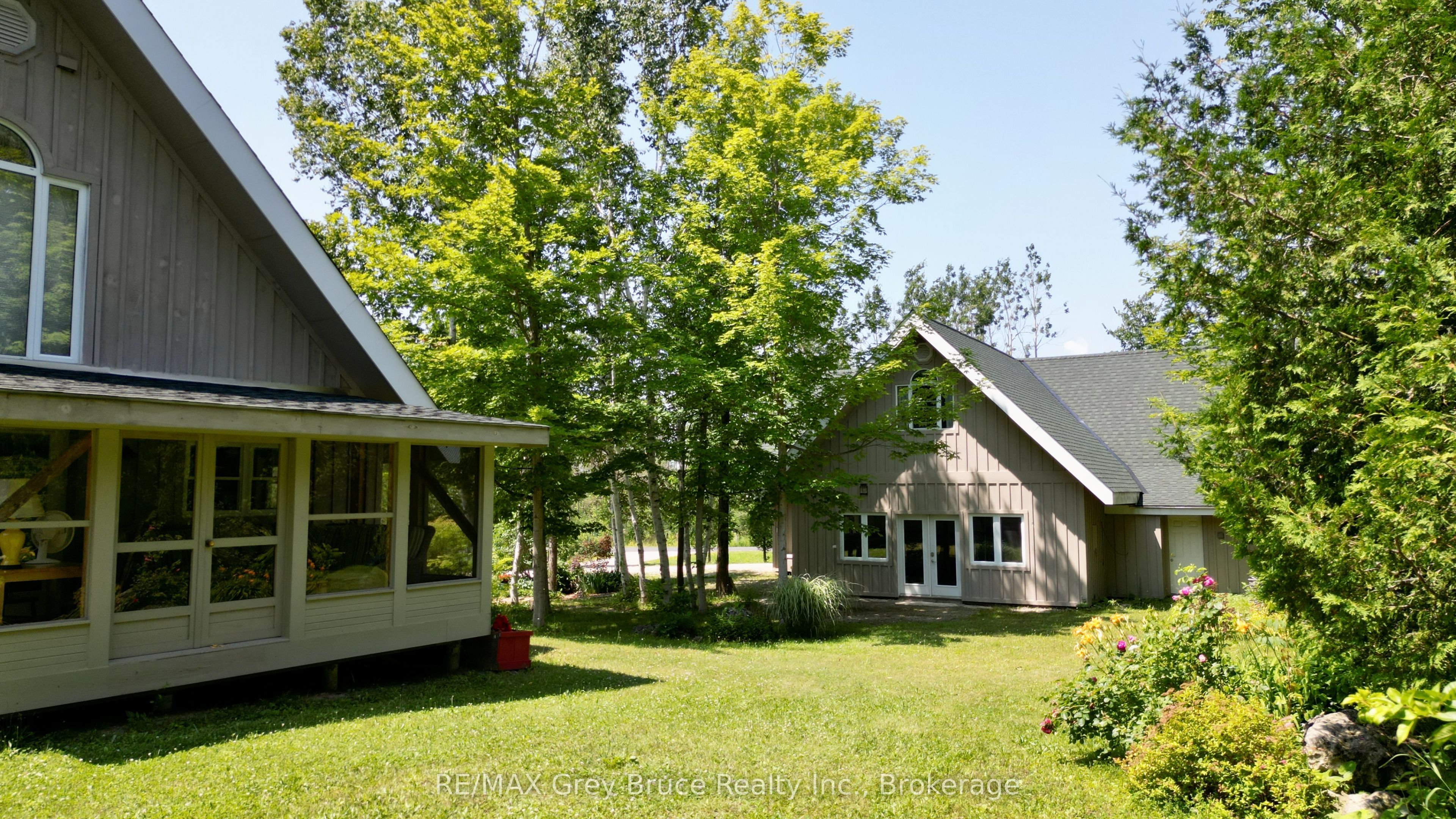 20 Maple Drive Property Photo 4