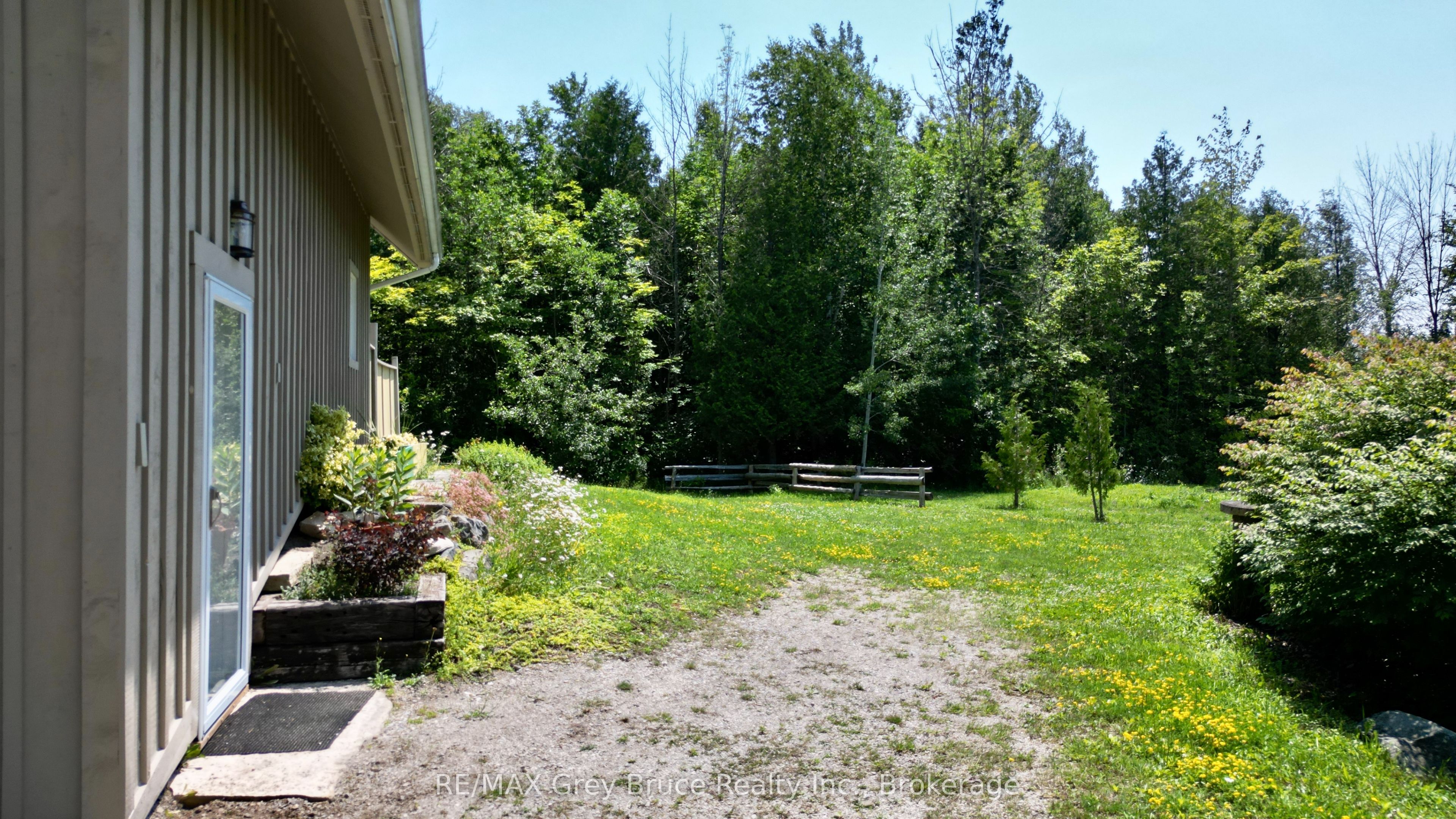 20 Maple Drive Property Photo 6