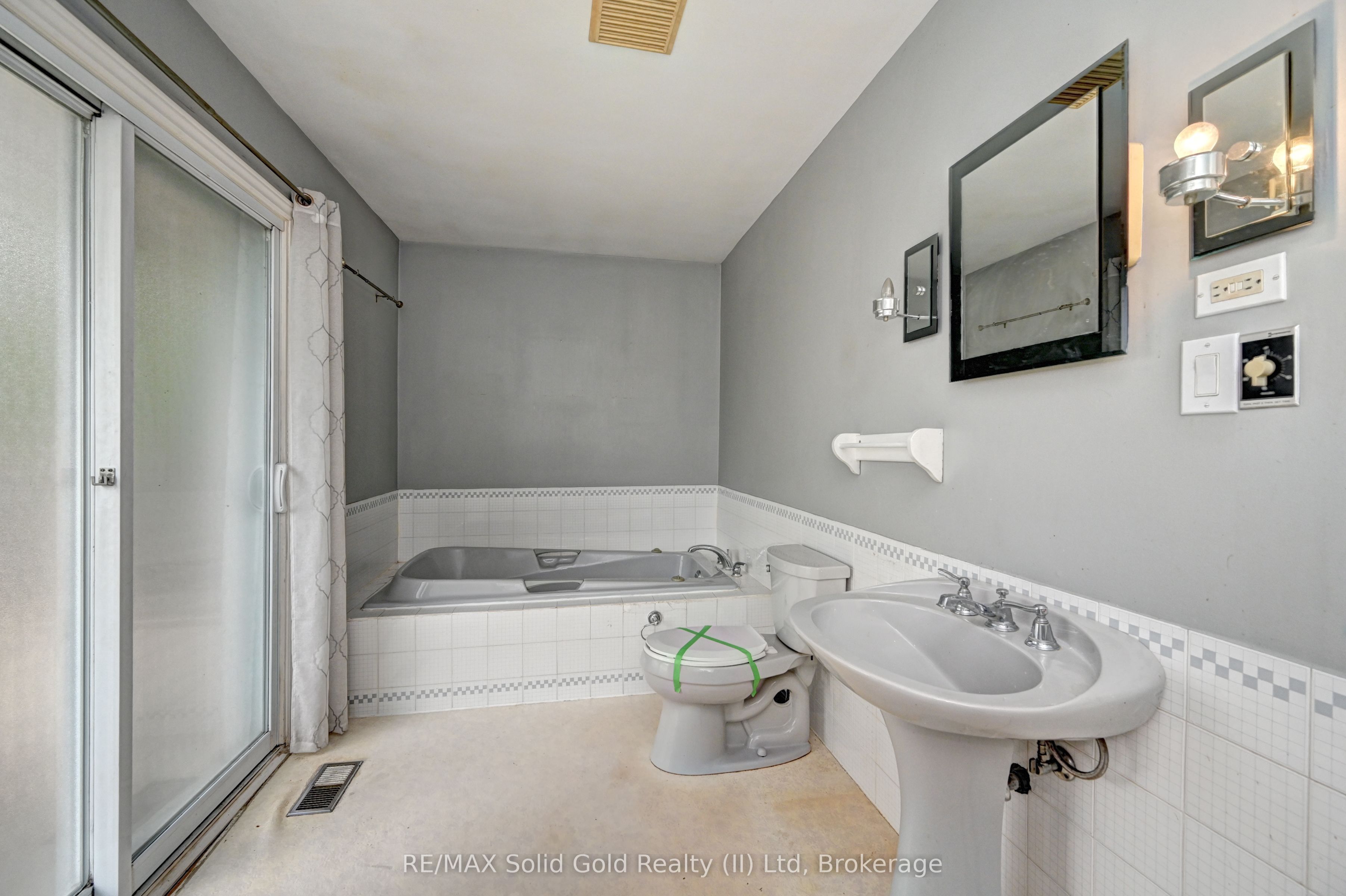 246 Eighth Avenue Property Photo 18