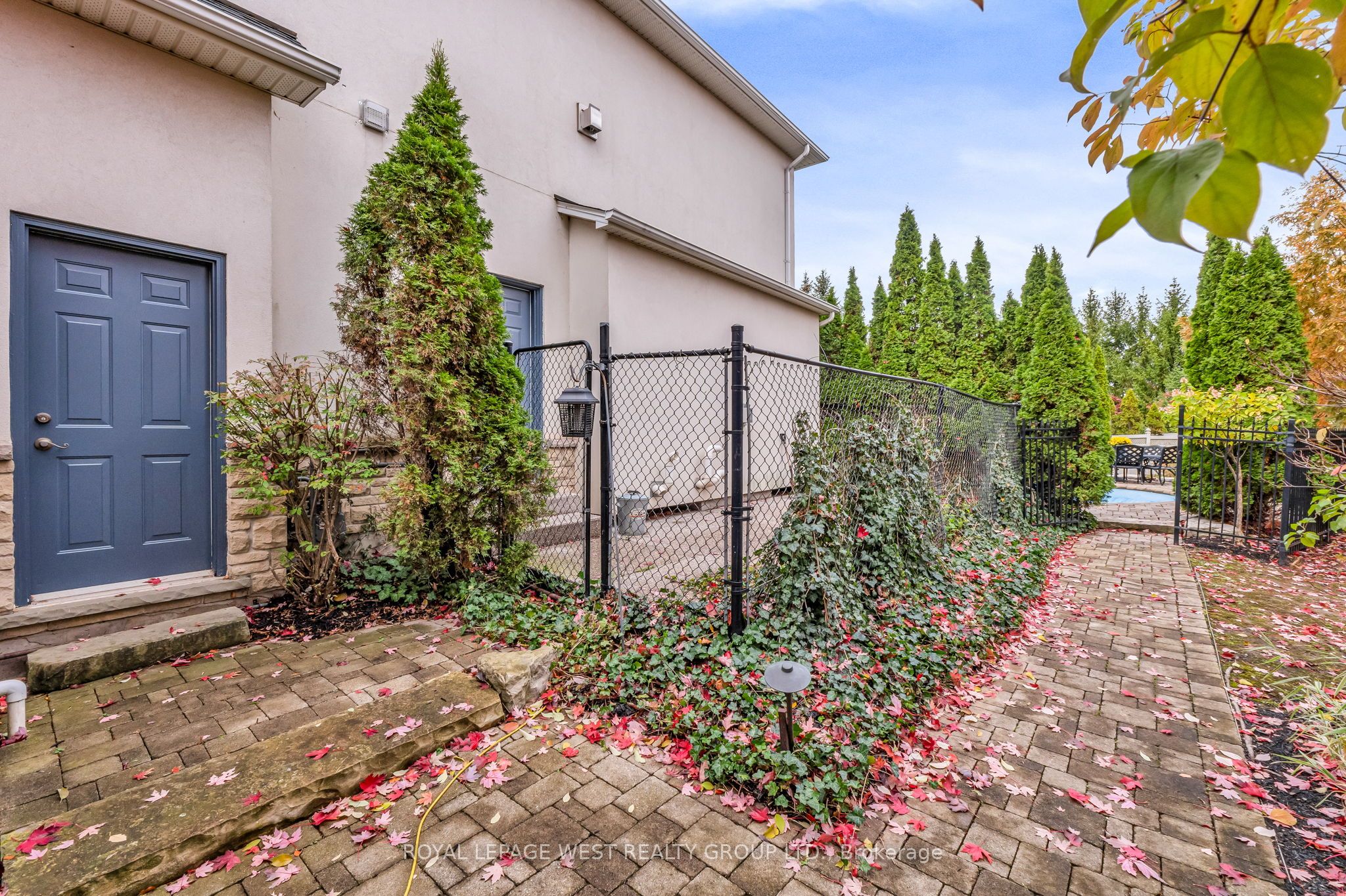 35 Playfair Court Property Photo 37