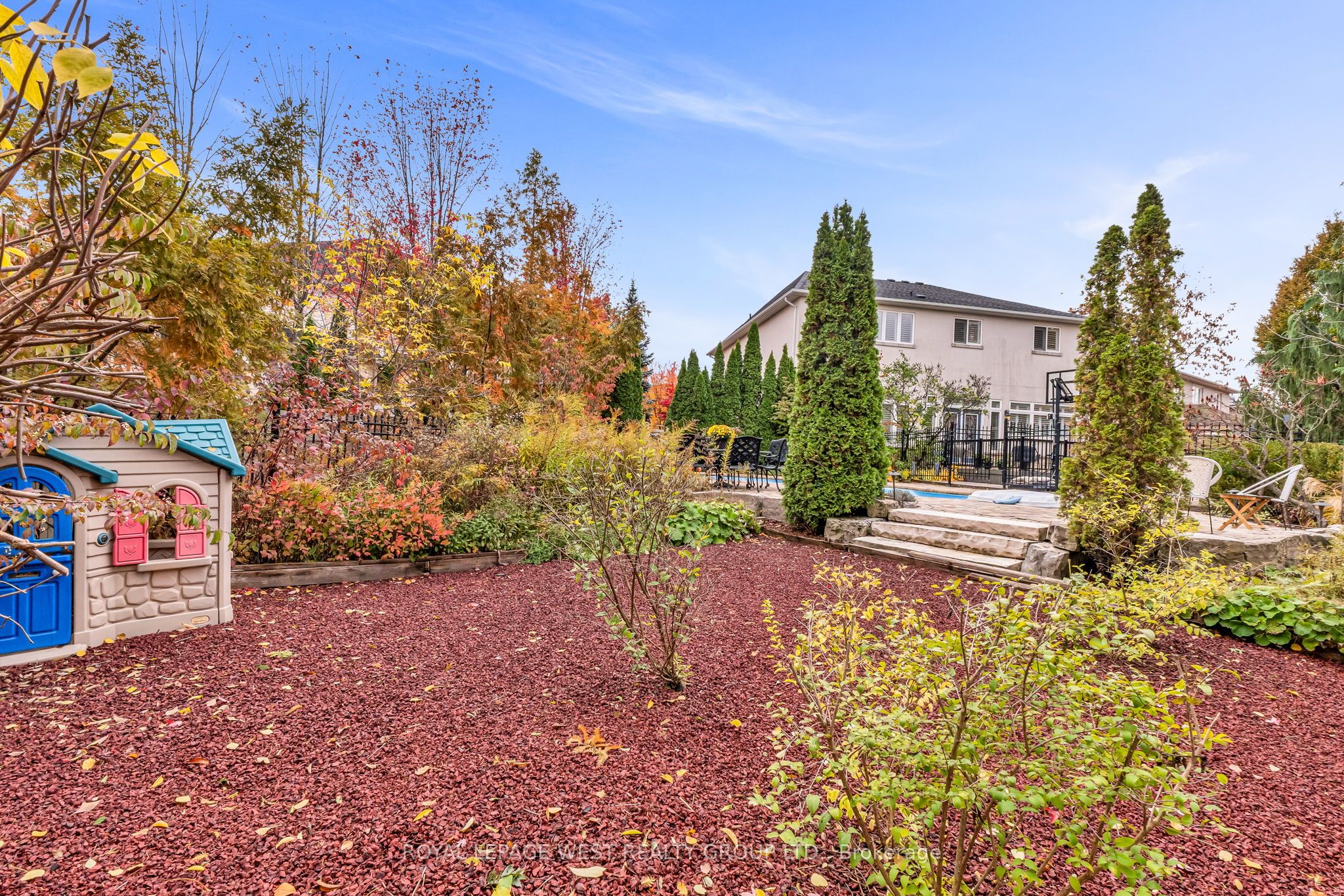 35 Playfair Court Property Photo 42