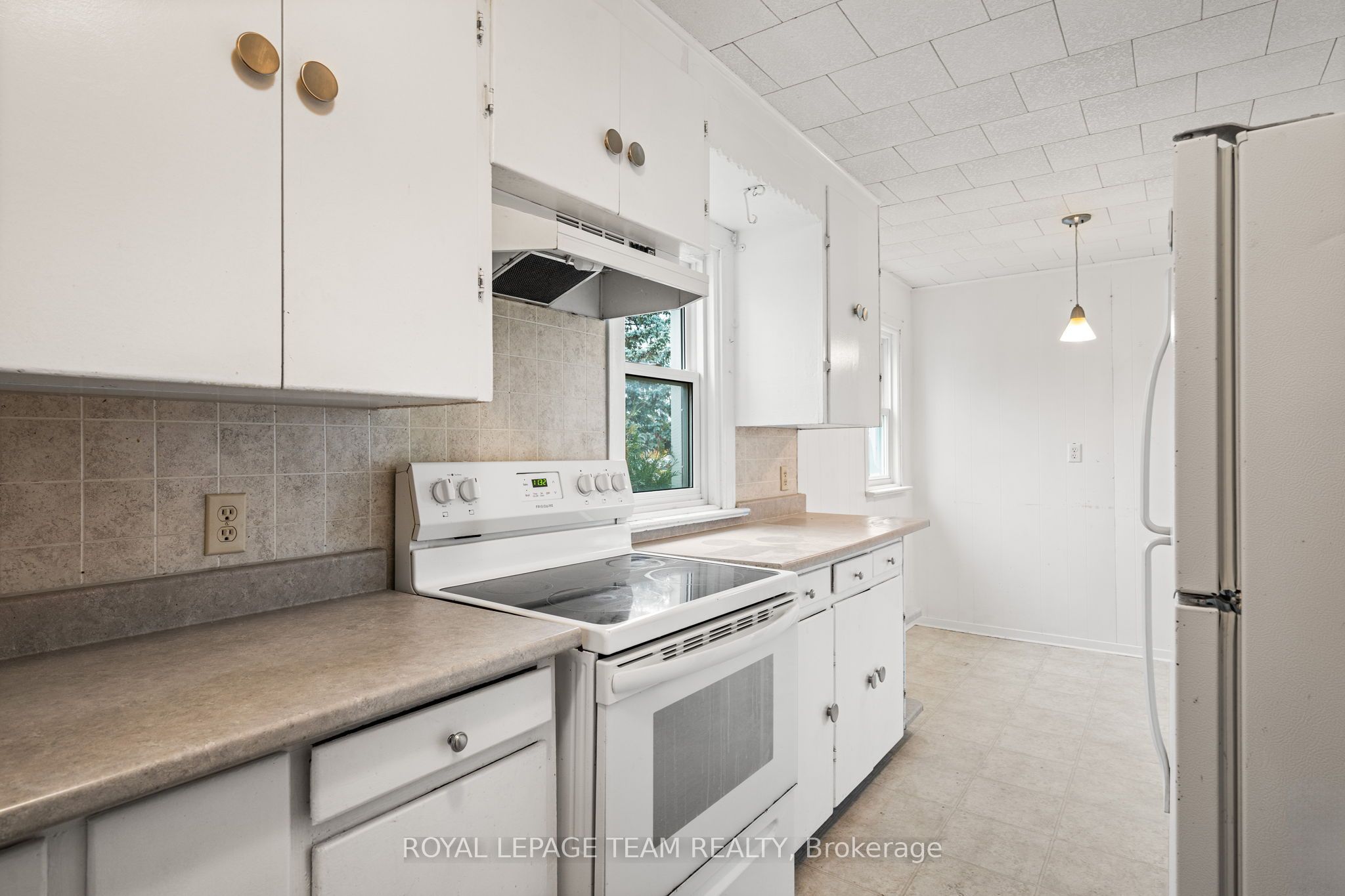 266 Daniel St S Property Photo 13