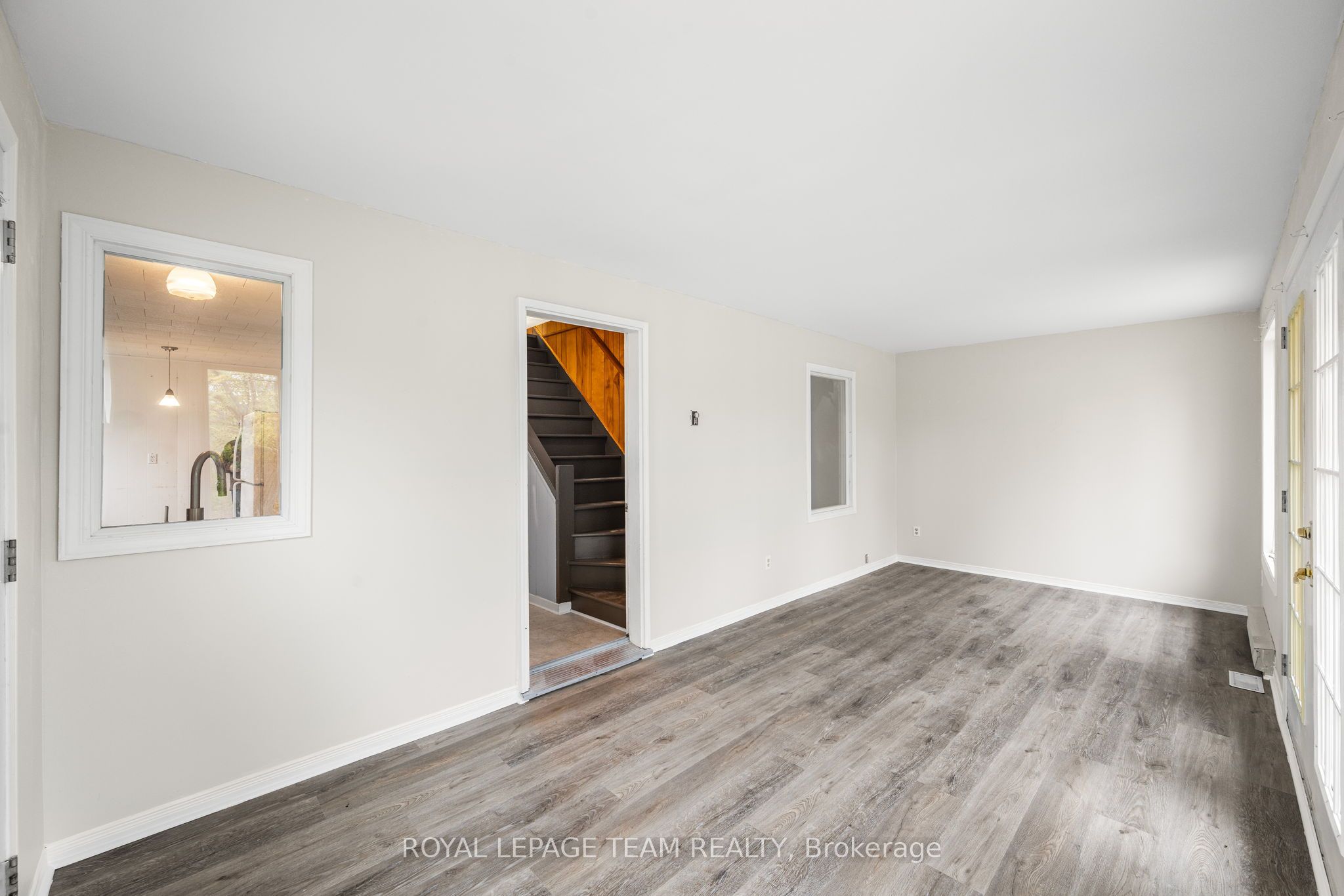 266 Daniel St S Property Photo 21