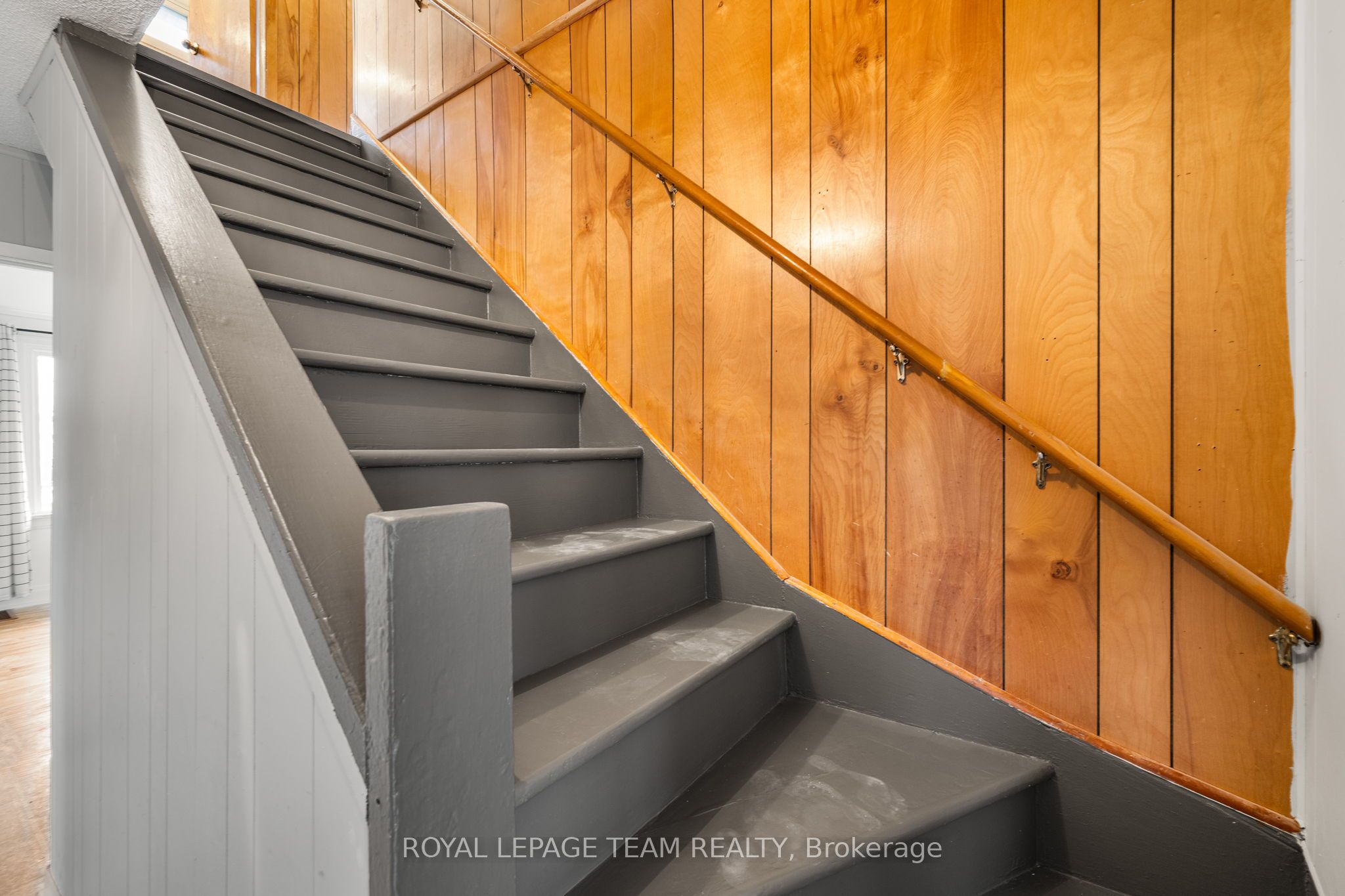 266 Daniel St S Property Photo 25