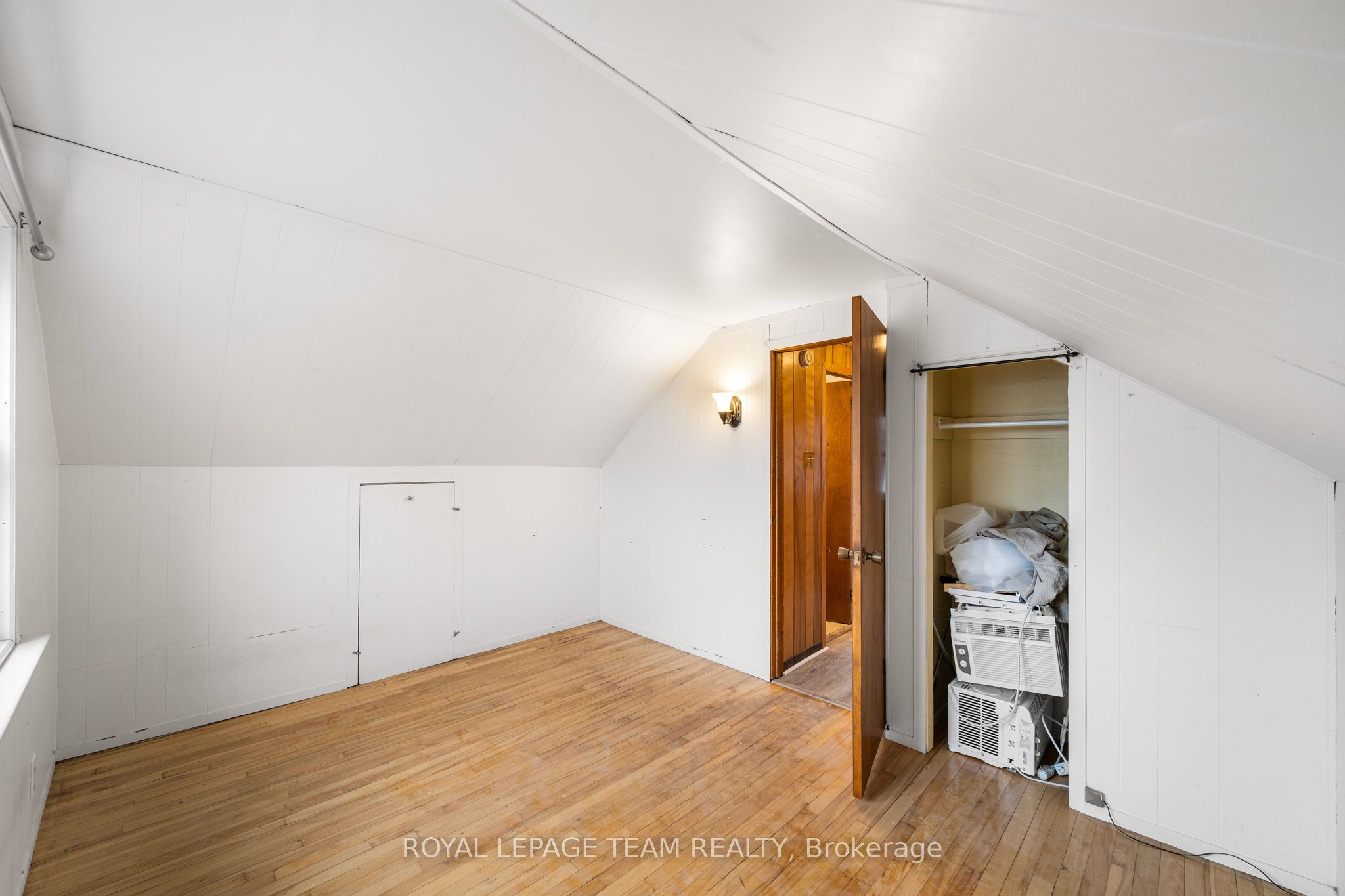 266 Daniel St S Property Photo 34