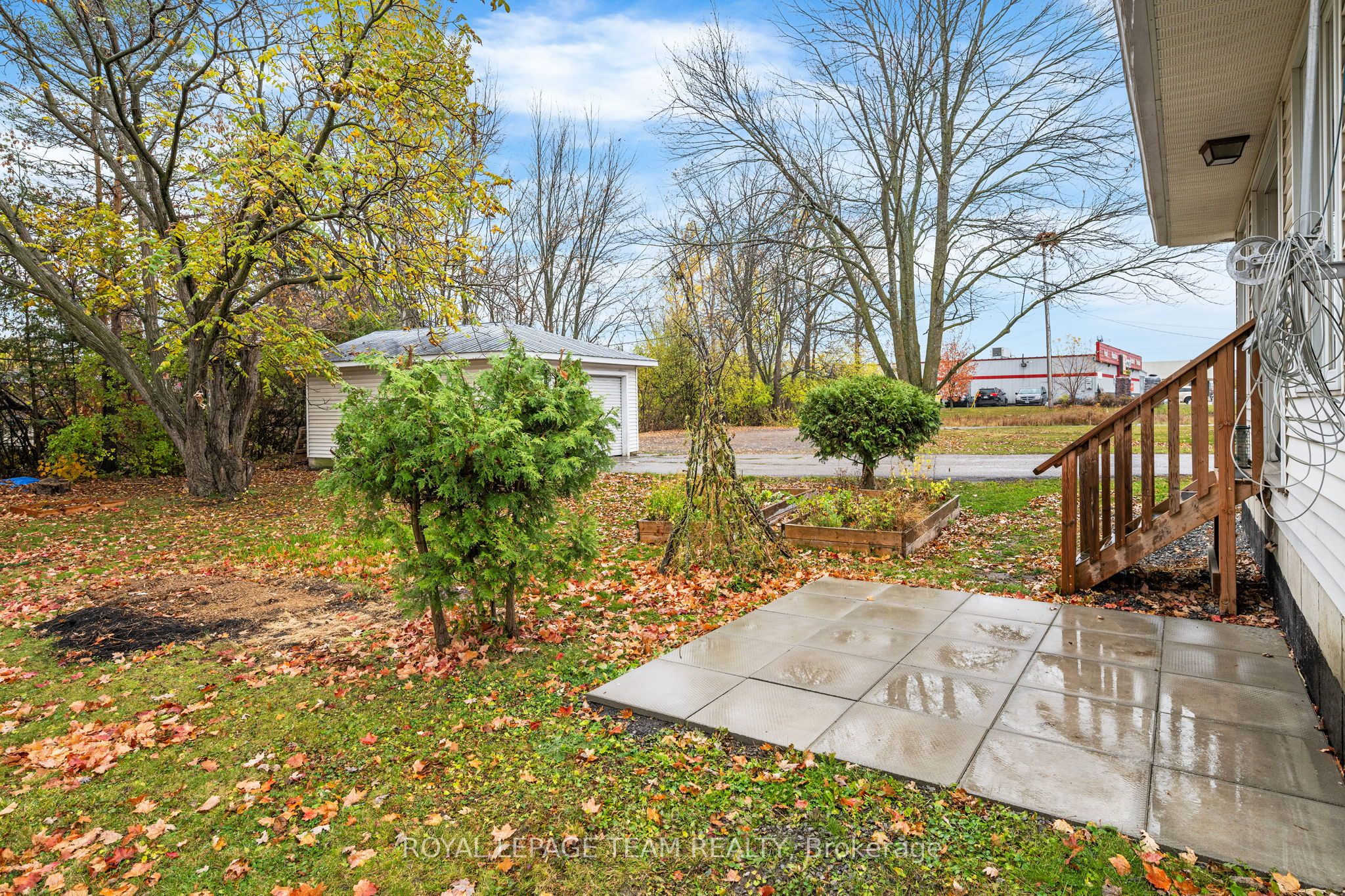 266 Daniel St S Property Photo 35