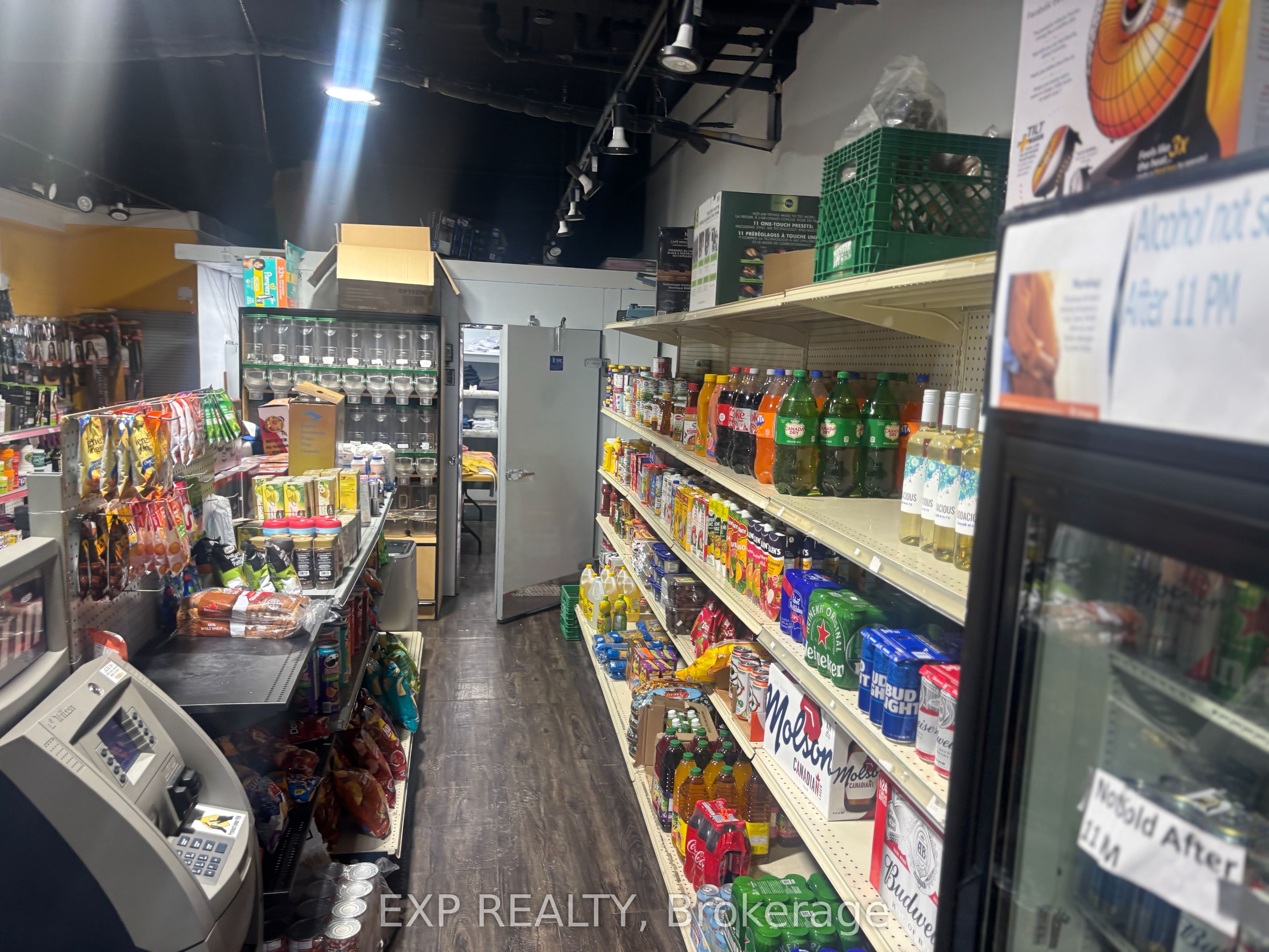 83 Macdonell Street Property Photo 3