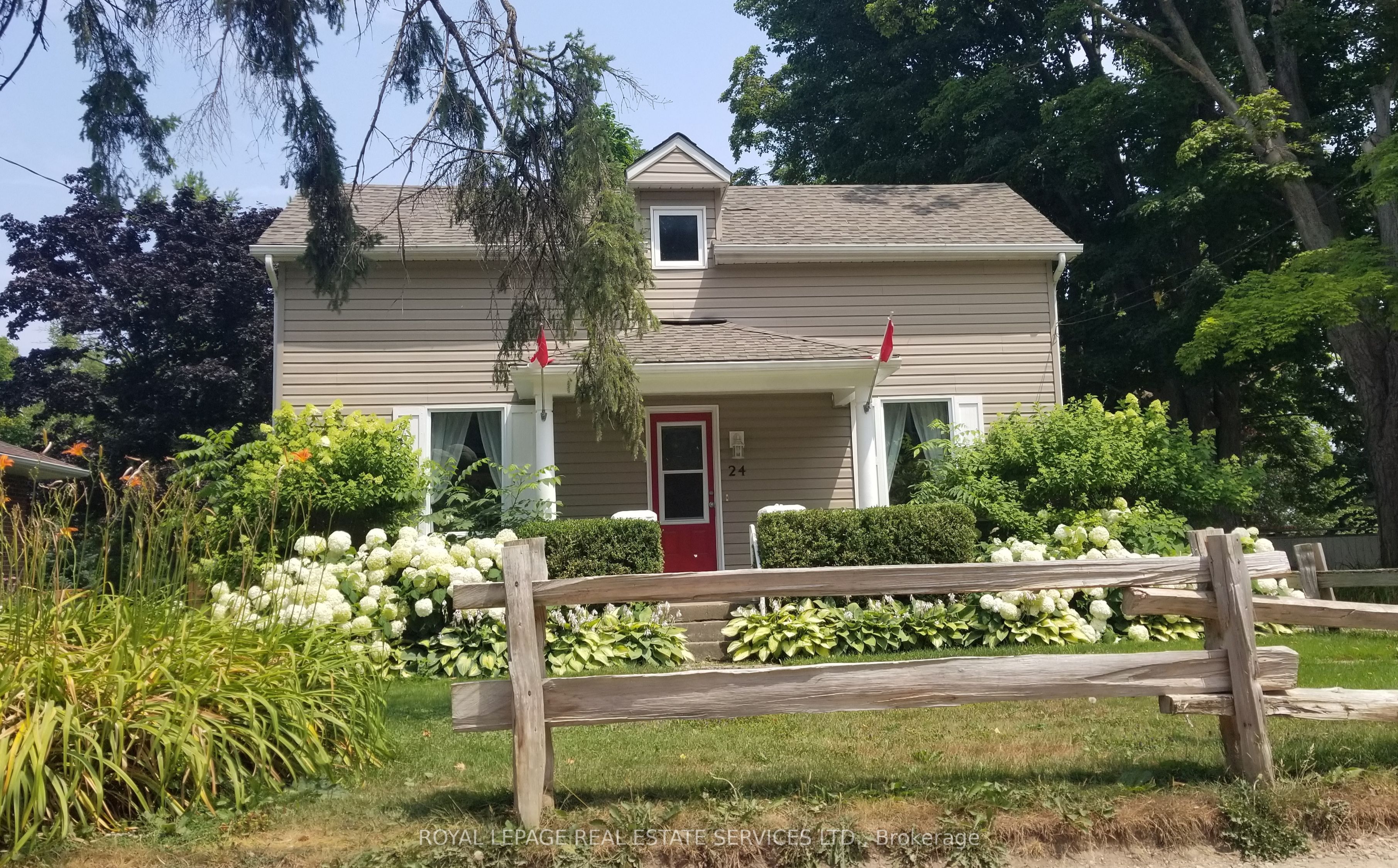 24 Louisa Street W Property Photo 21