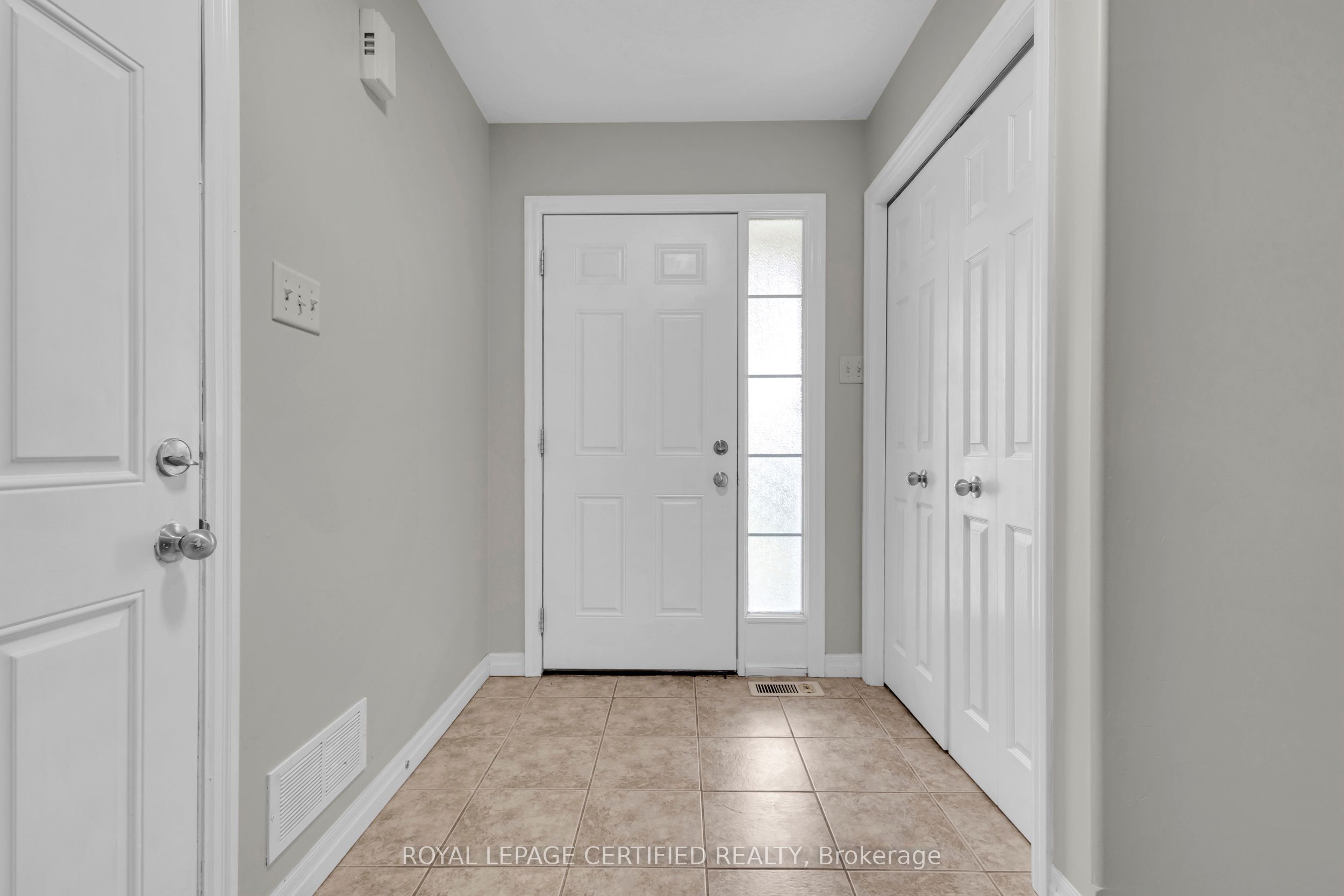 140 Windflower Drive Property Photo 3