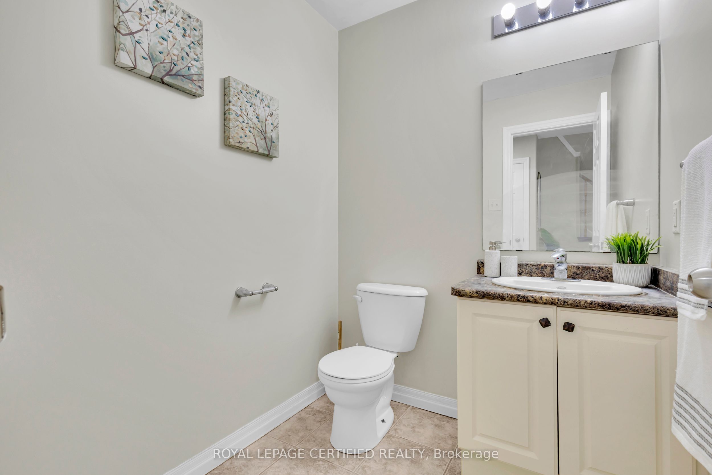 140 Windflower Drive Property Photo 12