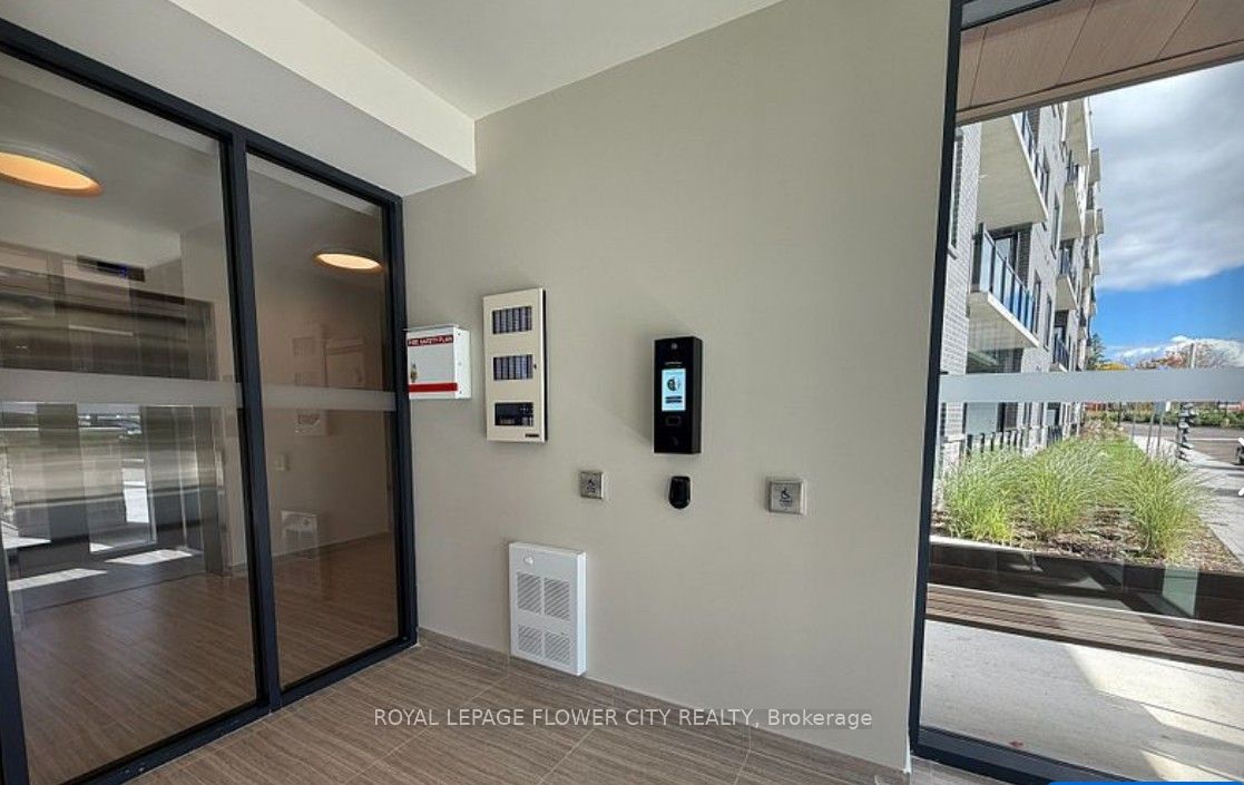 1100 Lackner Place 223 Property Photo 4