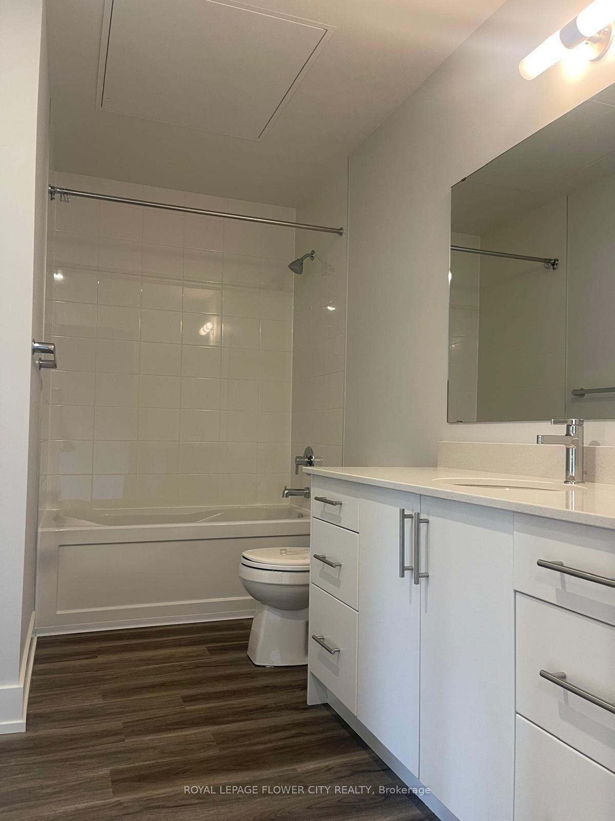 1100 Lackner Place 223 Property Photo 8