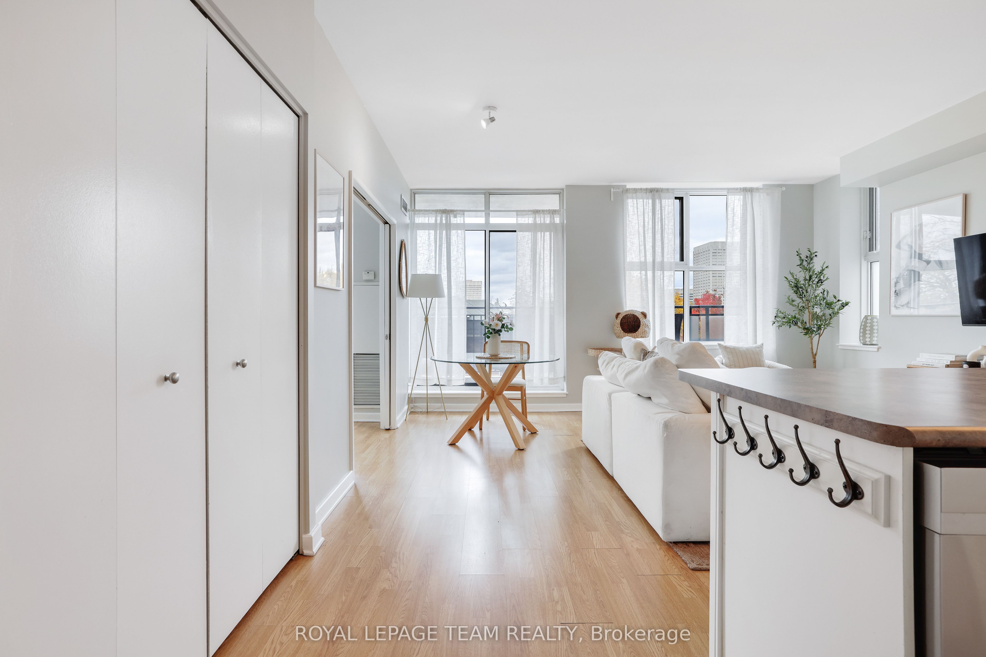 150 Caroline Avenue 201 Property Photo 8