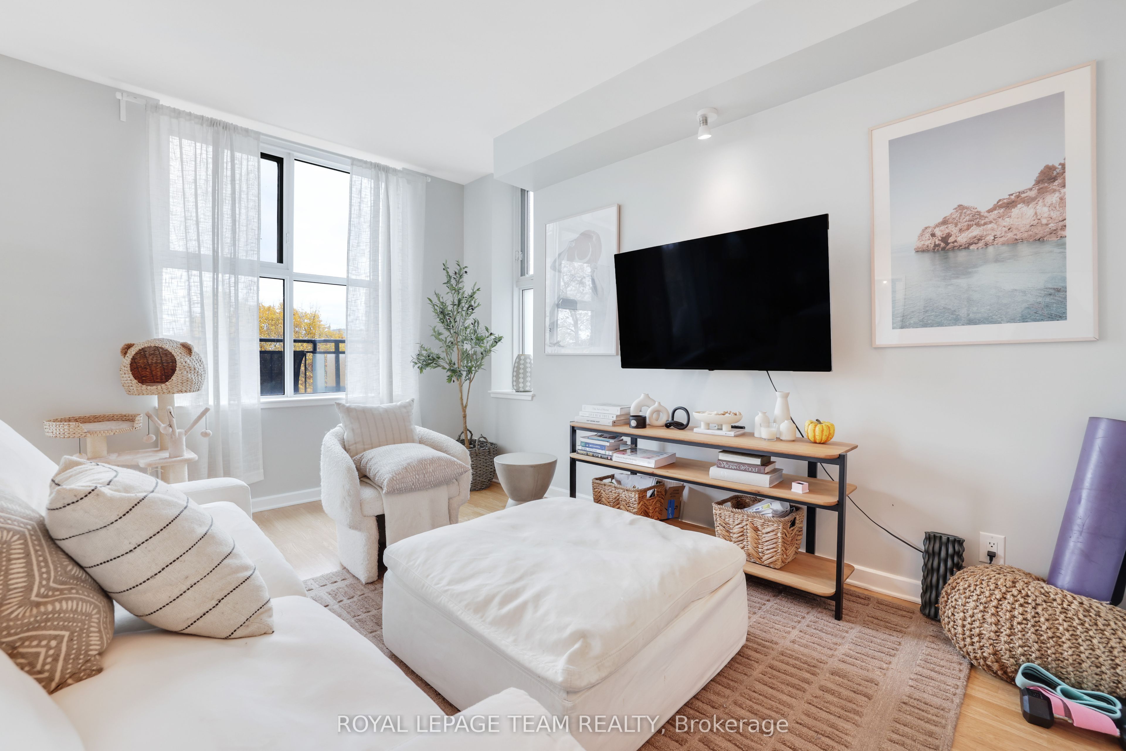 150 Caroline Avenue 201 Property Photo 13