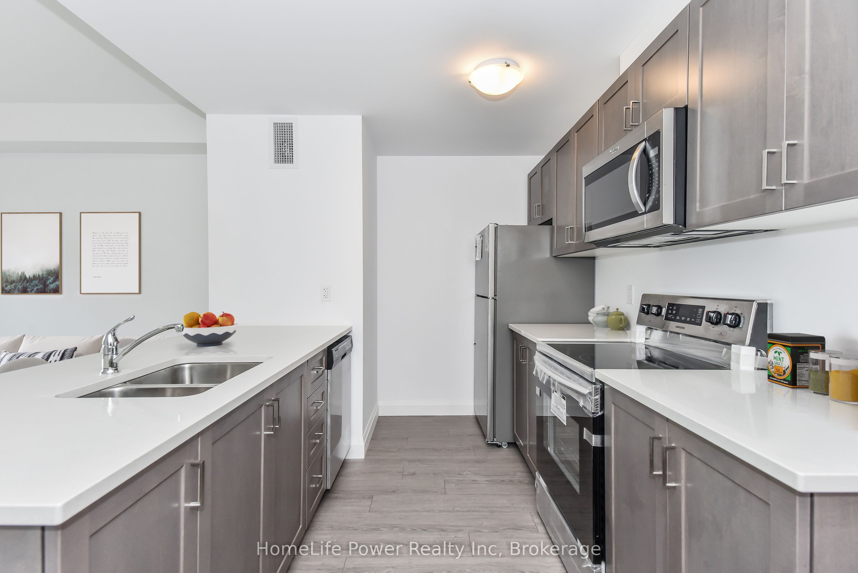 170 Northumberland Road W 402 Property Photo 5