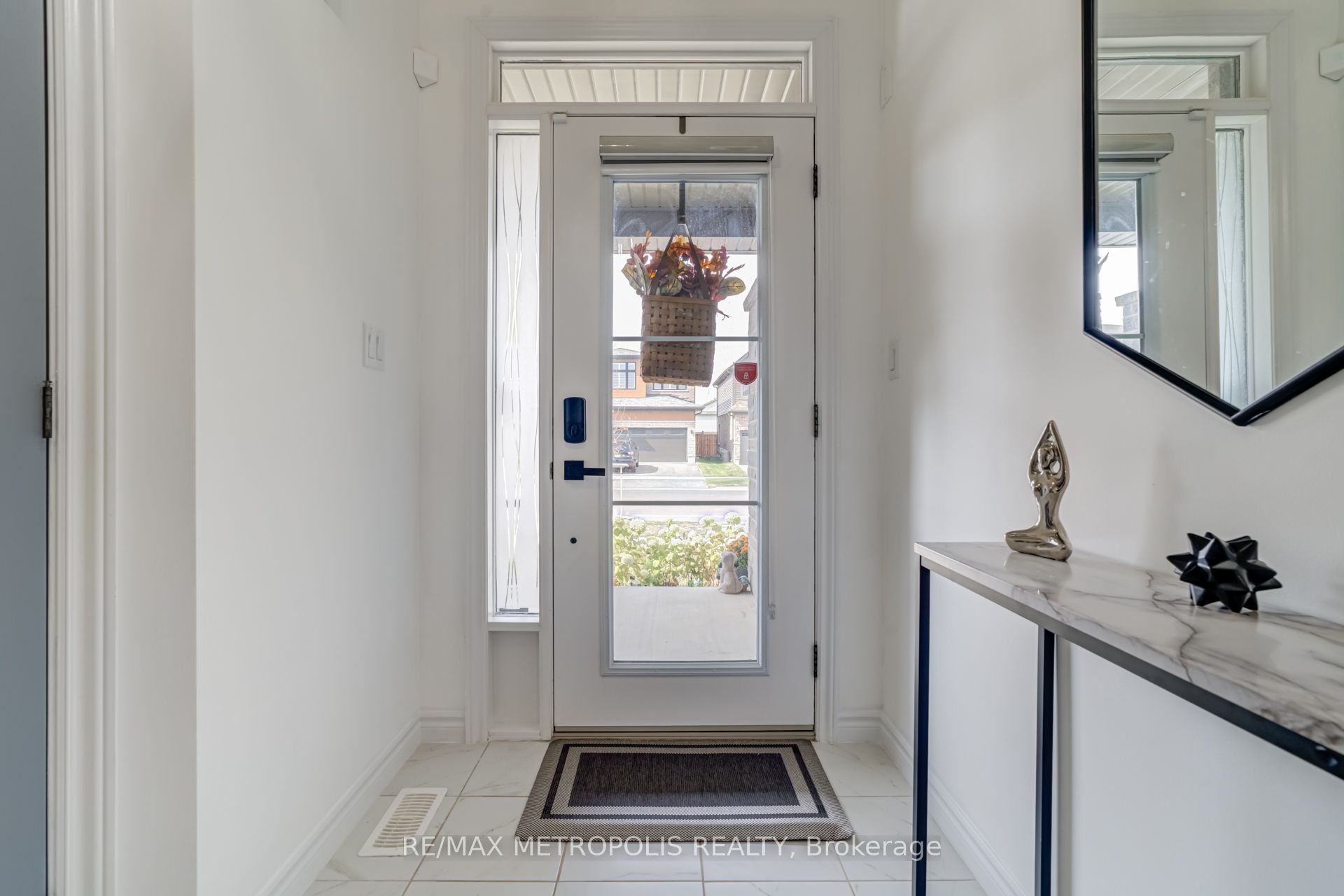 177 Longboat Run W Property Photo 3