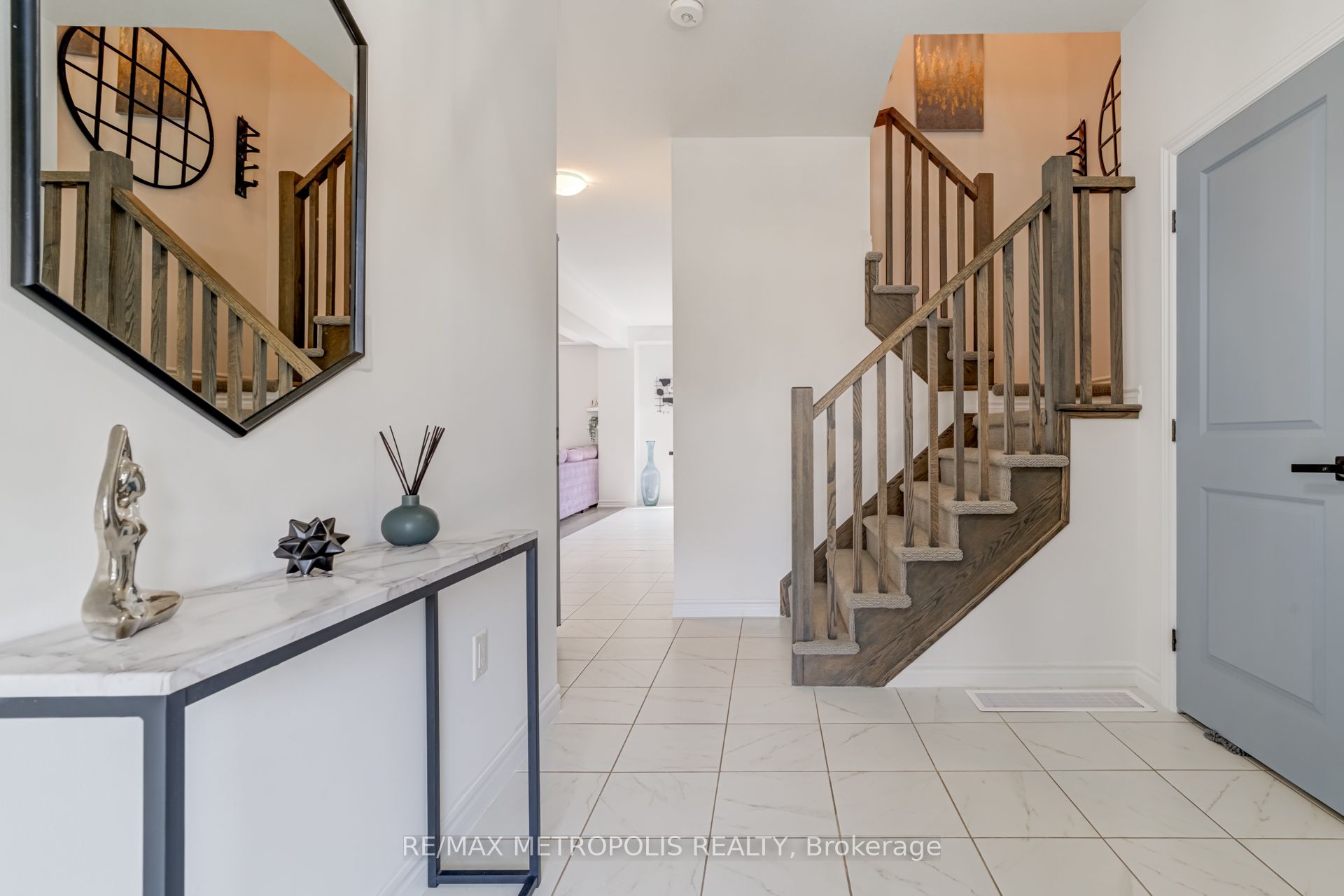 177 Longboat Run W Property Photo 4