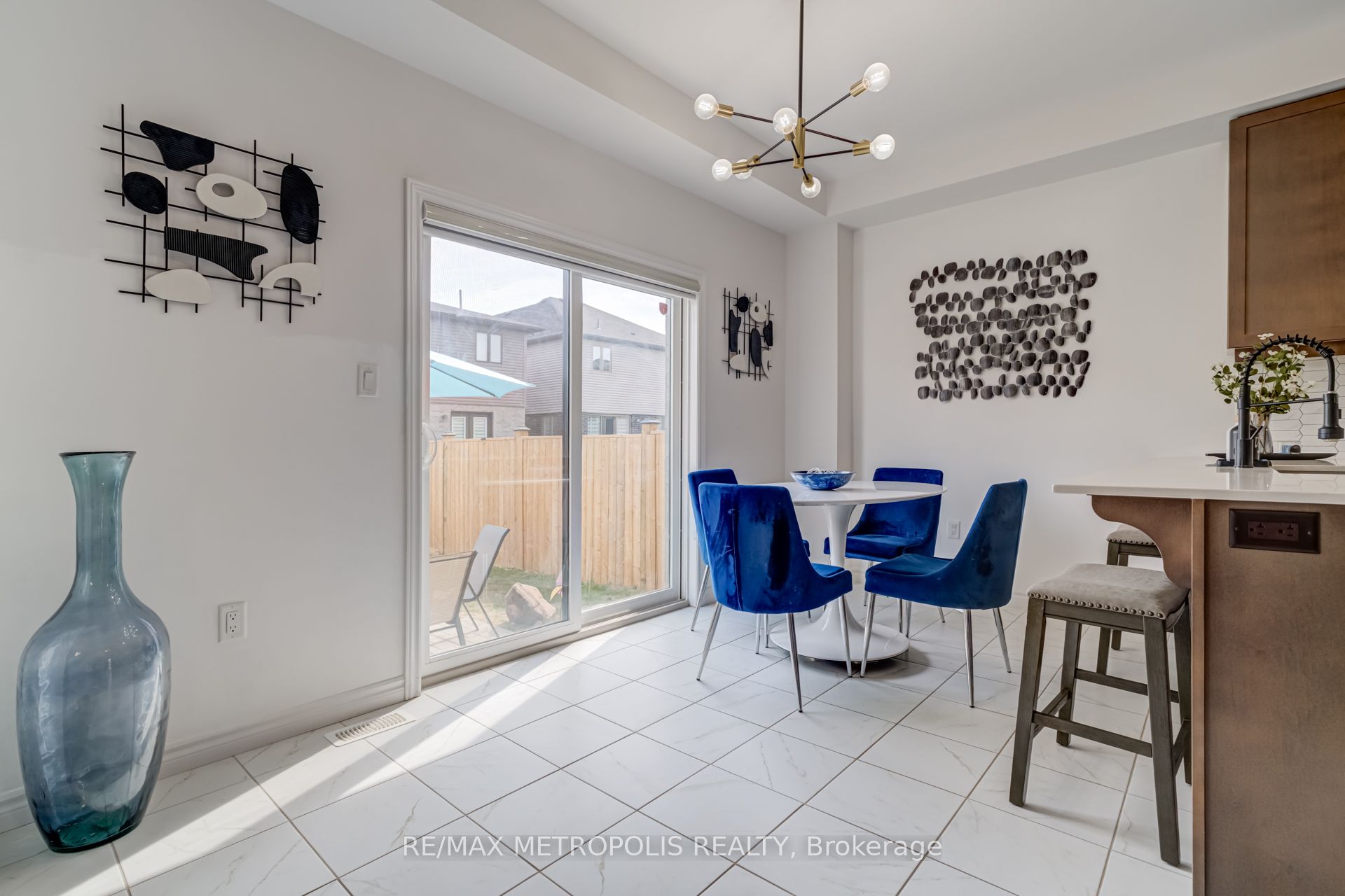 177 Longboat Run W Property Photo 12