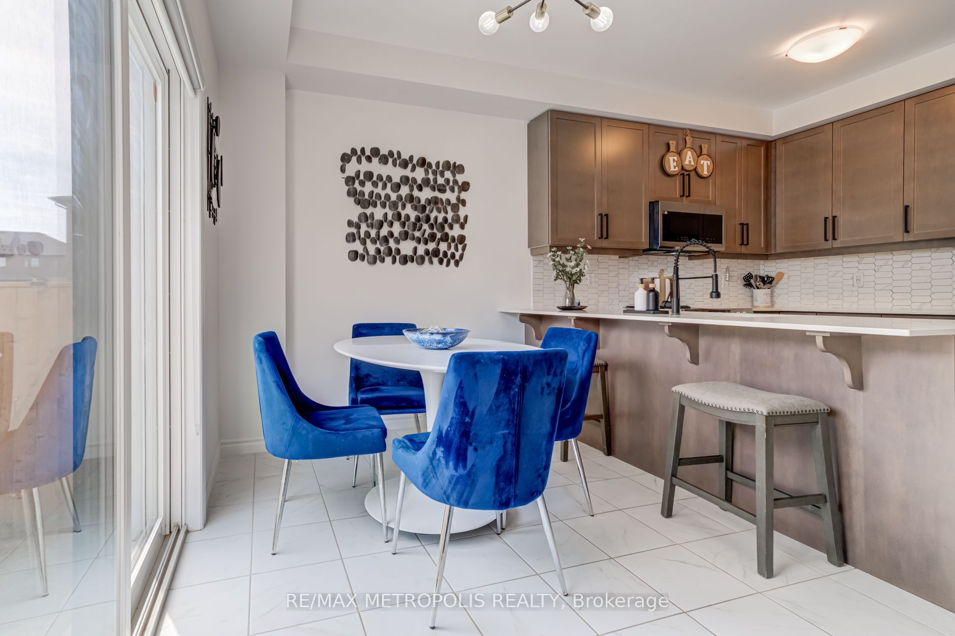 177 Longboat Run W Property Photo 14