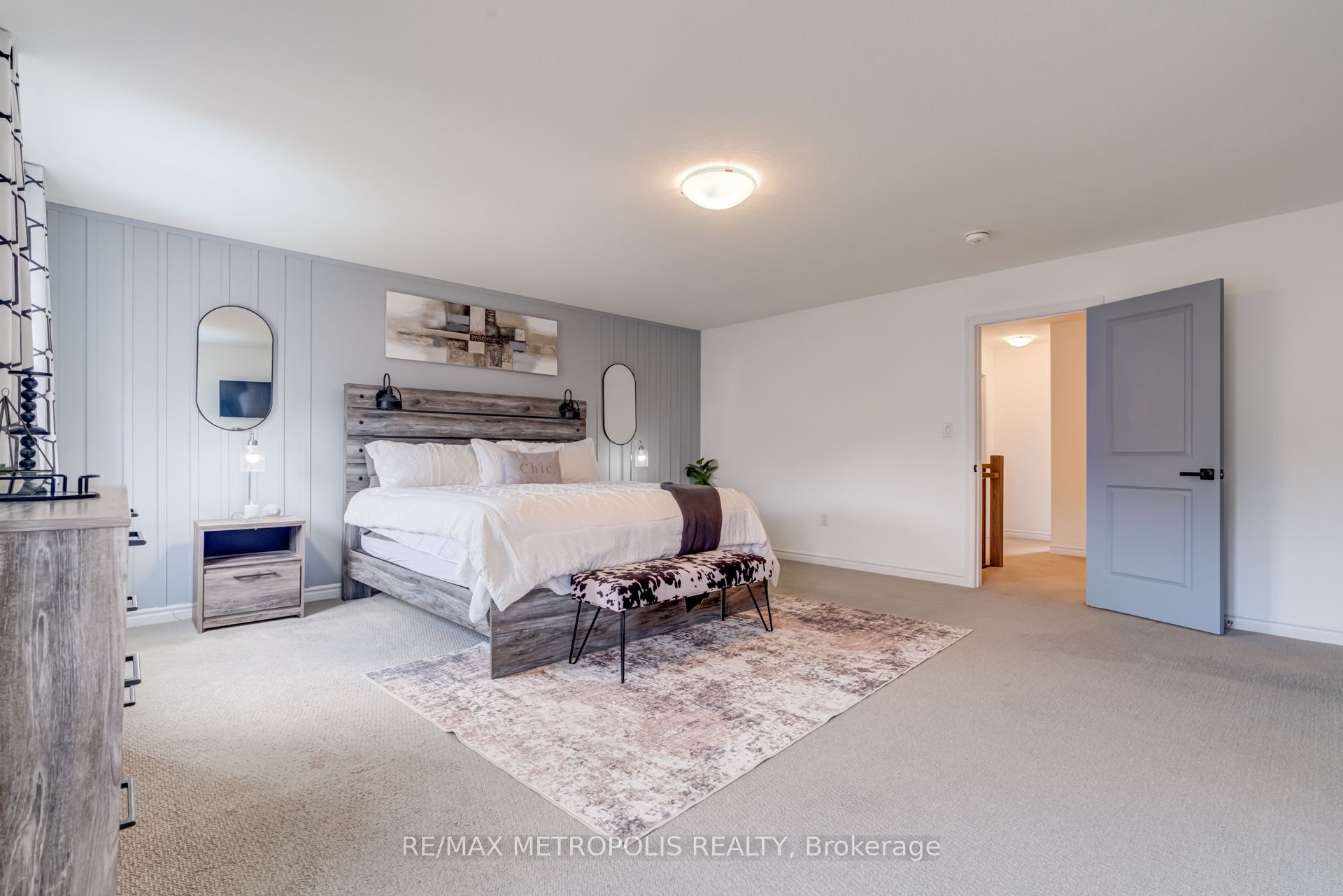 177 Longboat Run W Property Photo 18