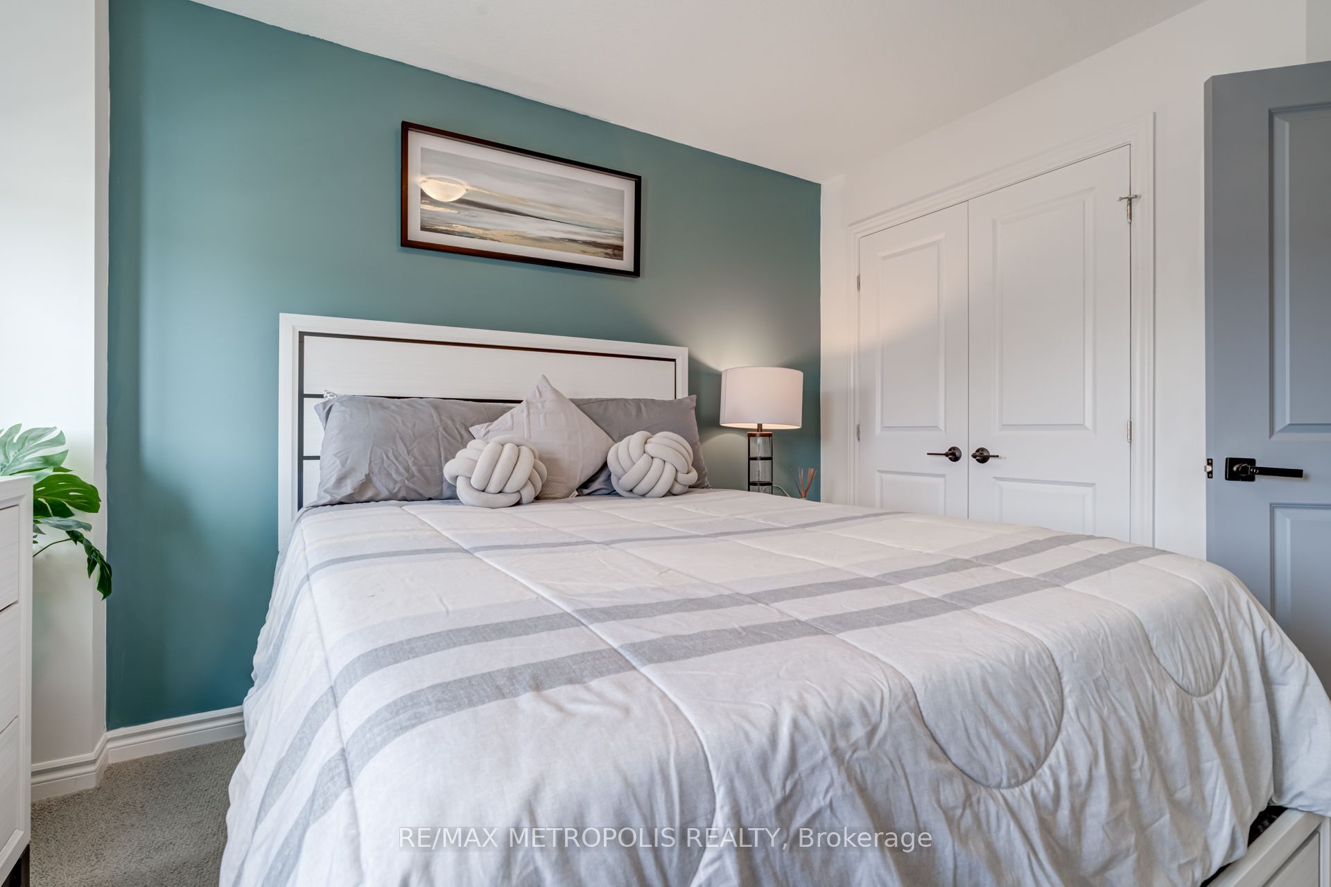 177 Longboat Run W Property Photo 23