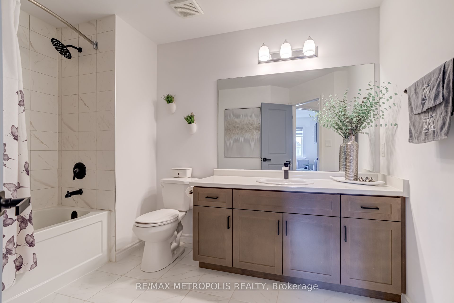 177 Longboat Run W Property Photo 26