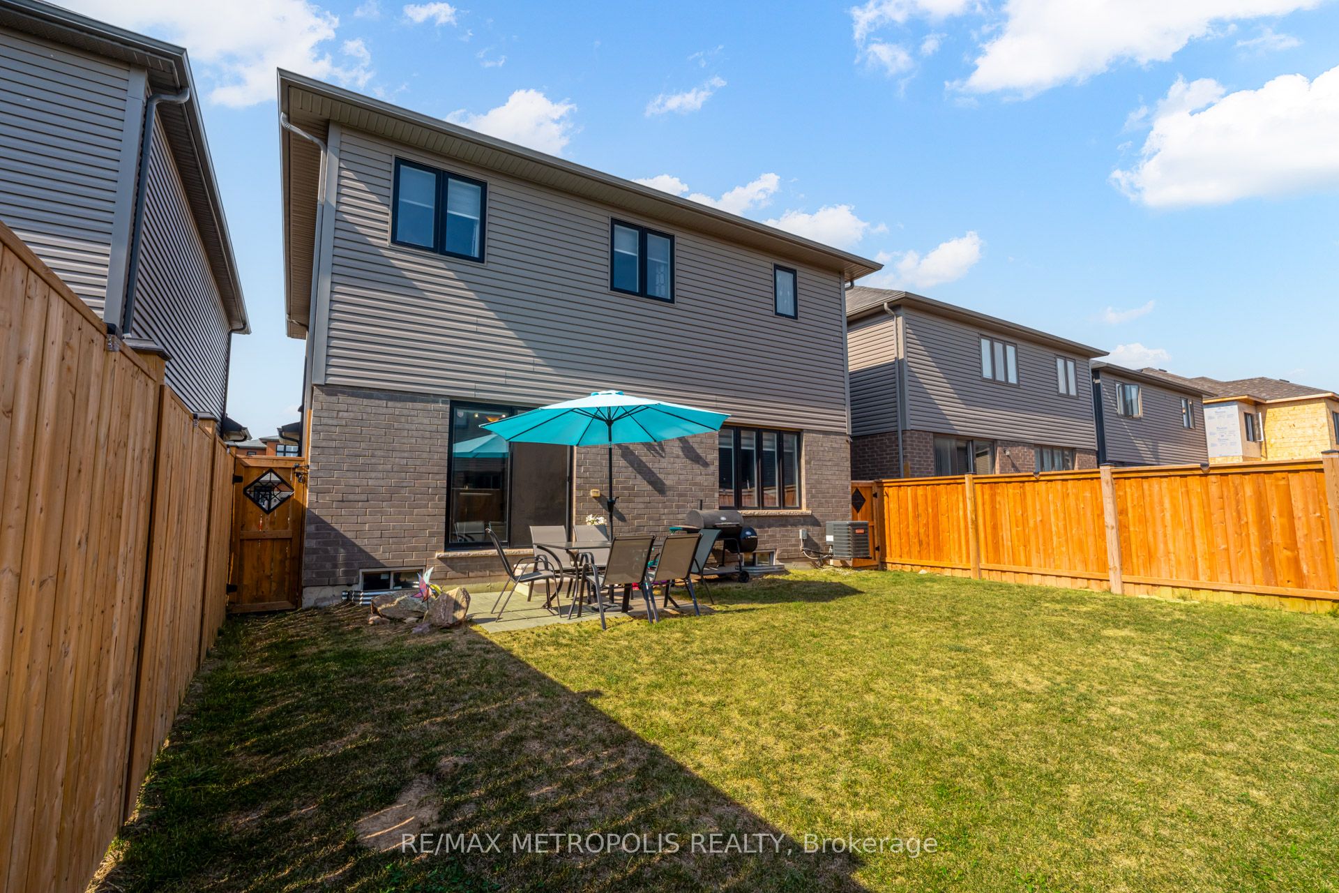 177 Longboat Run W Property Photo 30