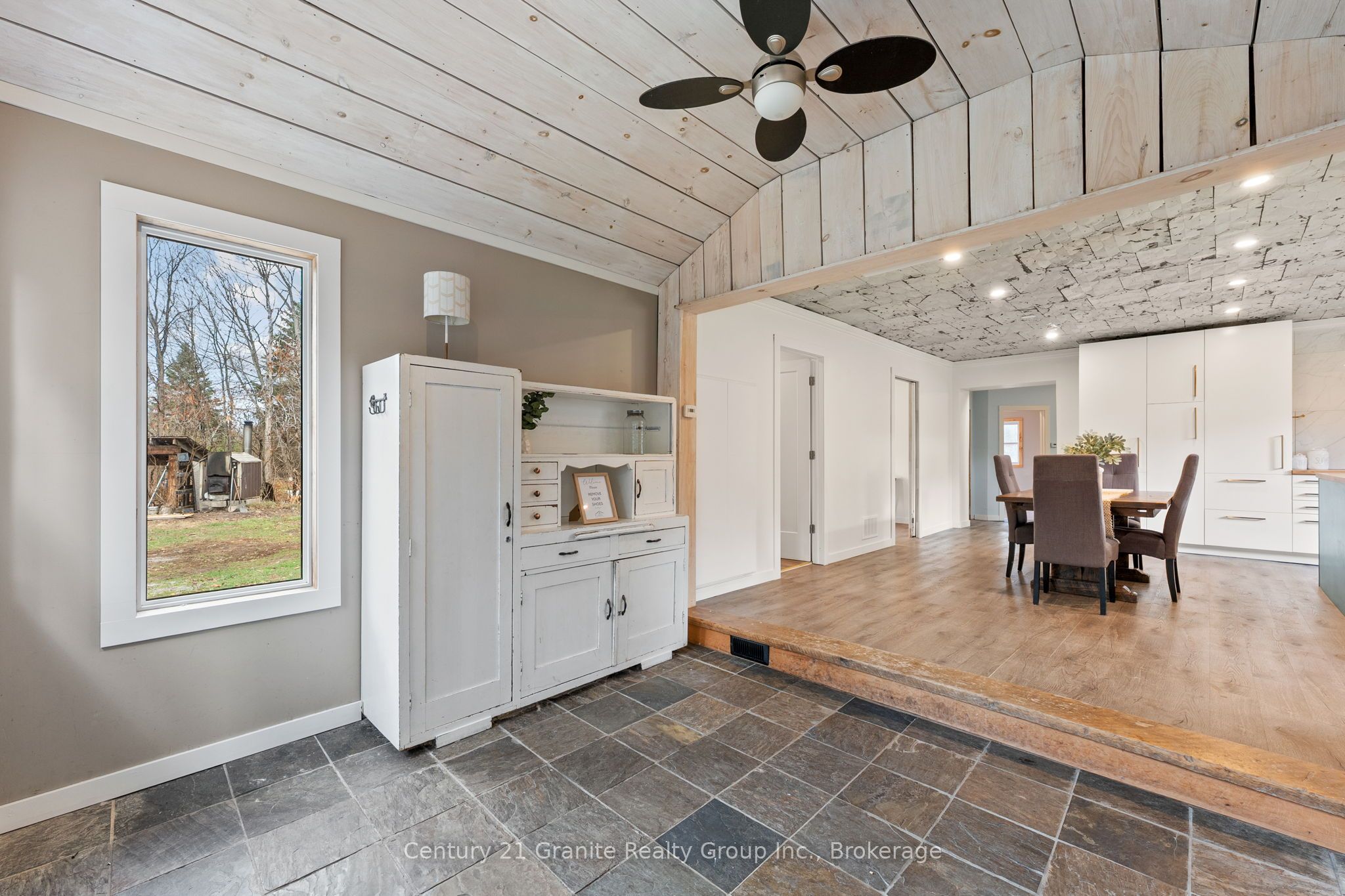 1126 Rice Road Property Photo 6