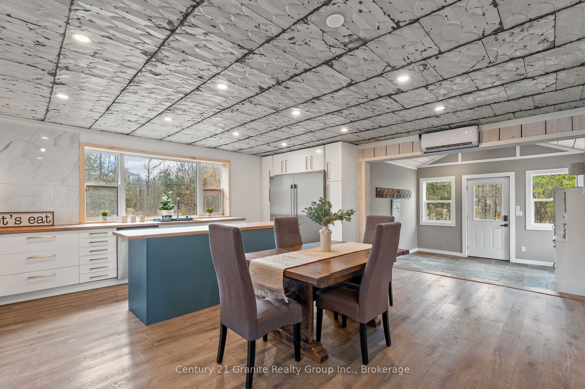 1126 Rice Road Property Photo 9