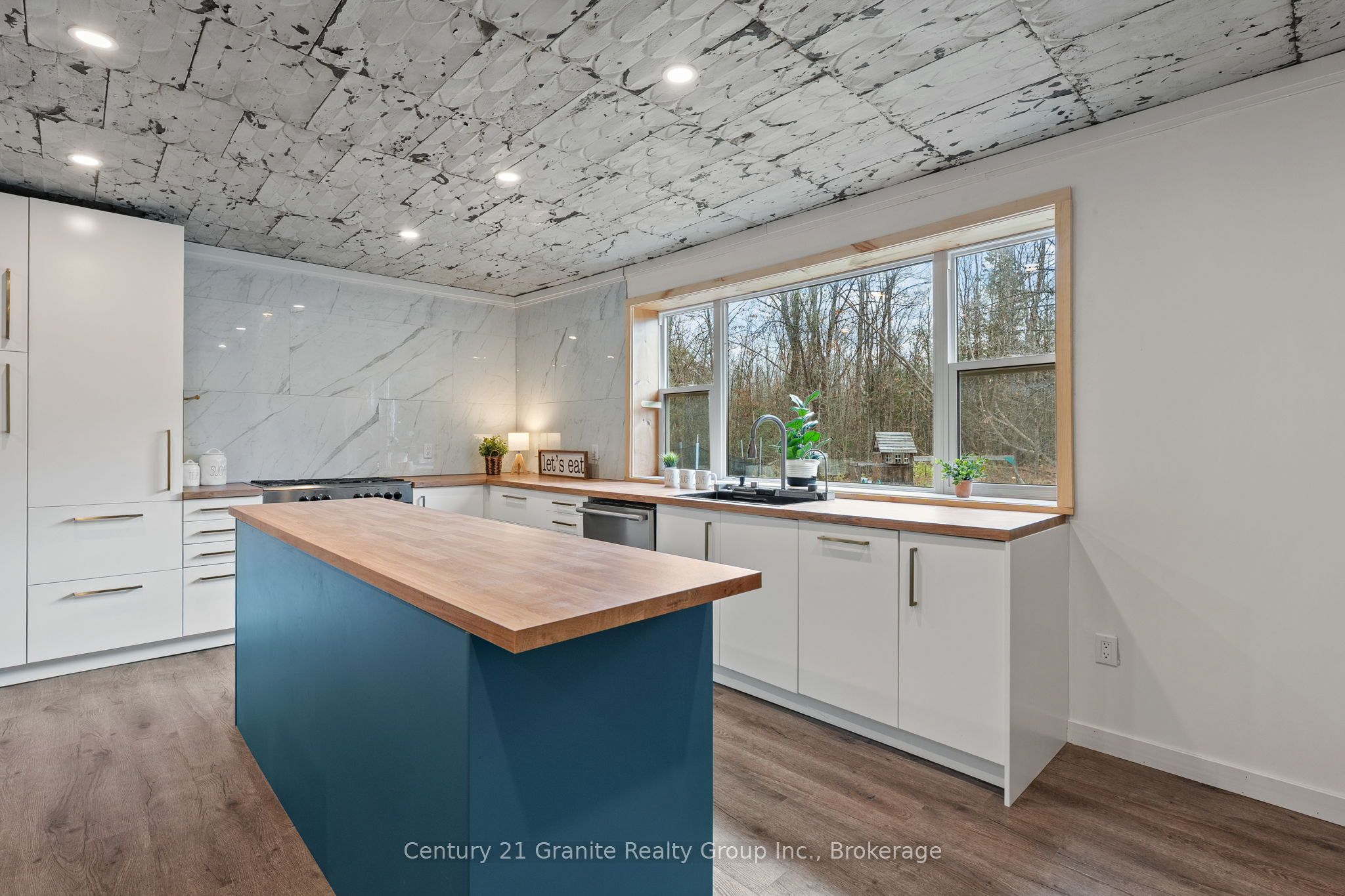 1126 Rice Road Property Photo 12