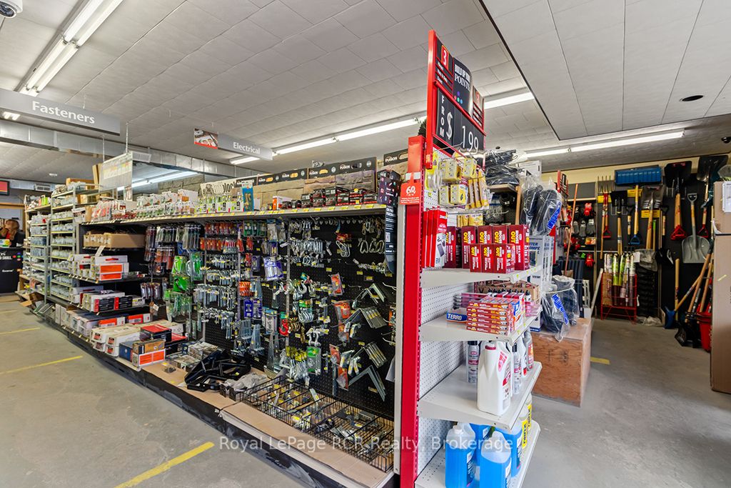 260/248 N Garafraxa Street N Property Photo 8