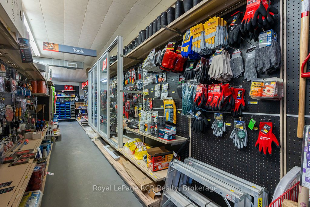 260/248 N Garafraxa Street N Property Photo 10