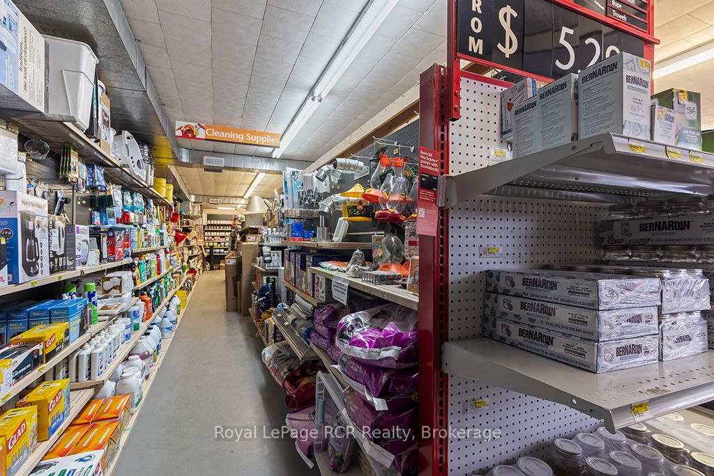 260/248 N Garafraxa Street N Property Photo 11