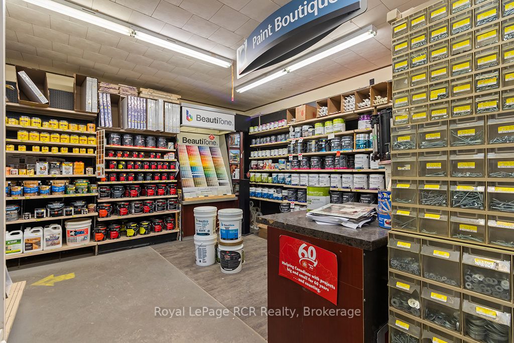 260/248 N Garafraxa Street N Property Photo 12