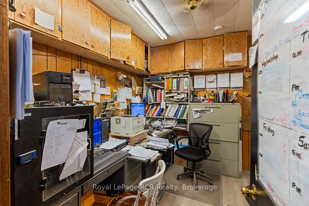 260/248 N Garafraxa Street N Property Photo 16