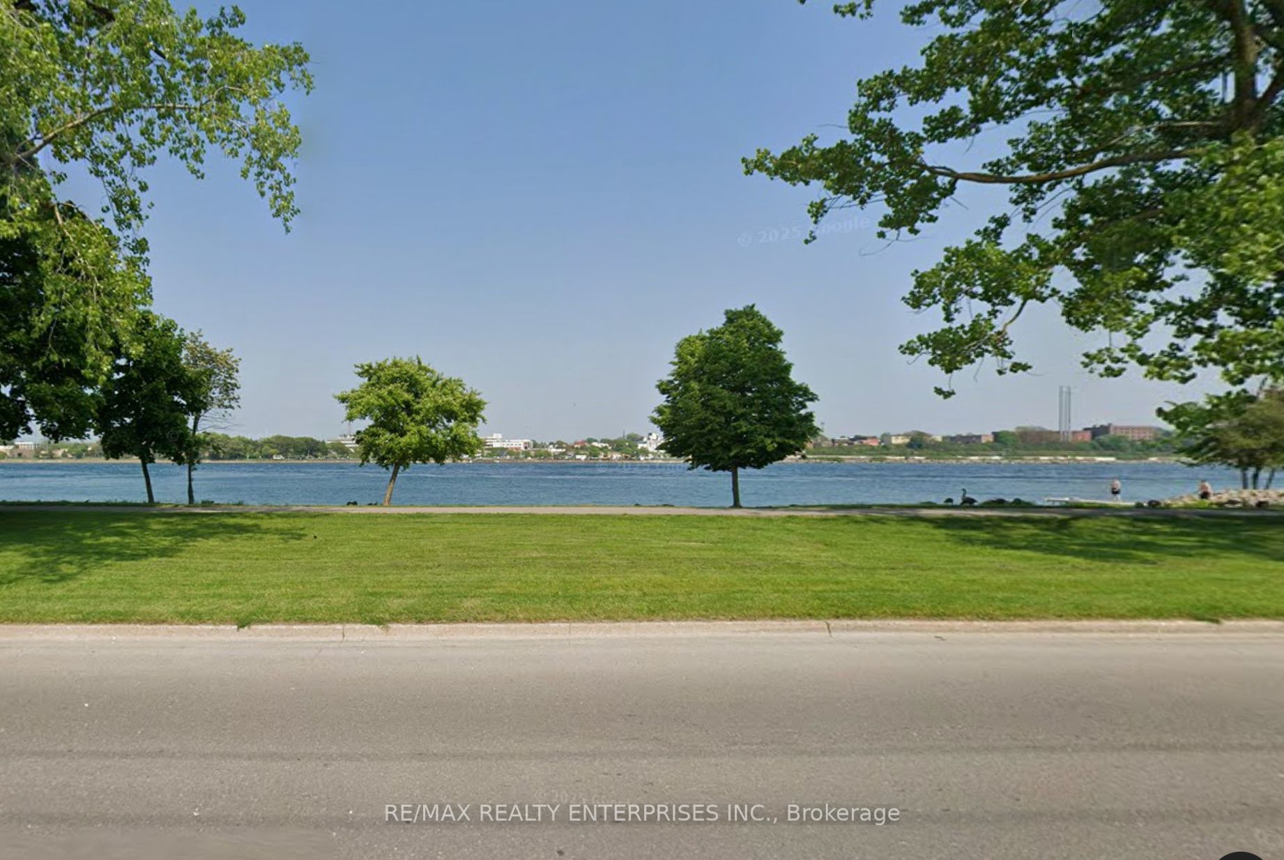 203 Niagara Blvd Property Photo 3