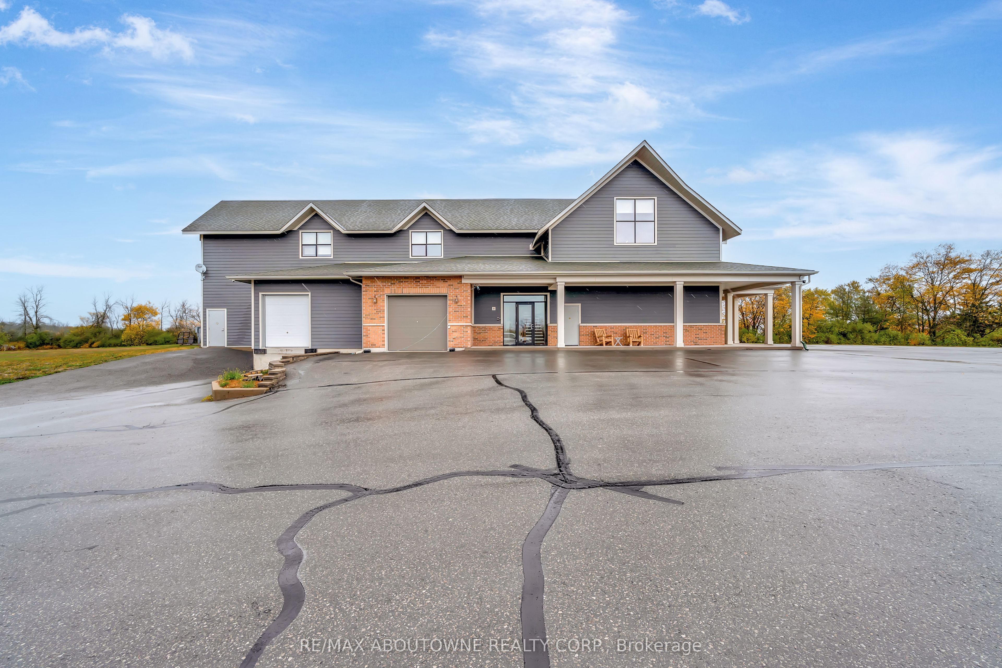 842 Hamilton Rd Property Photo 6