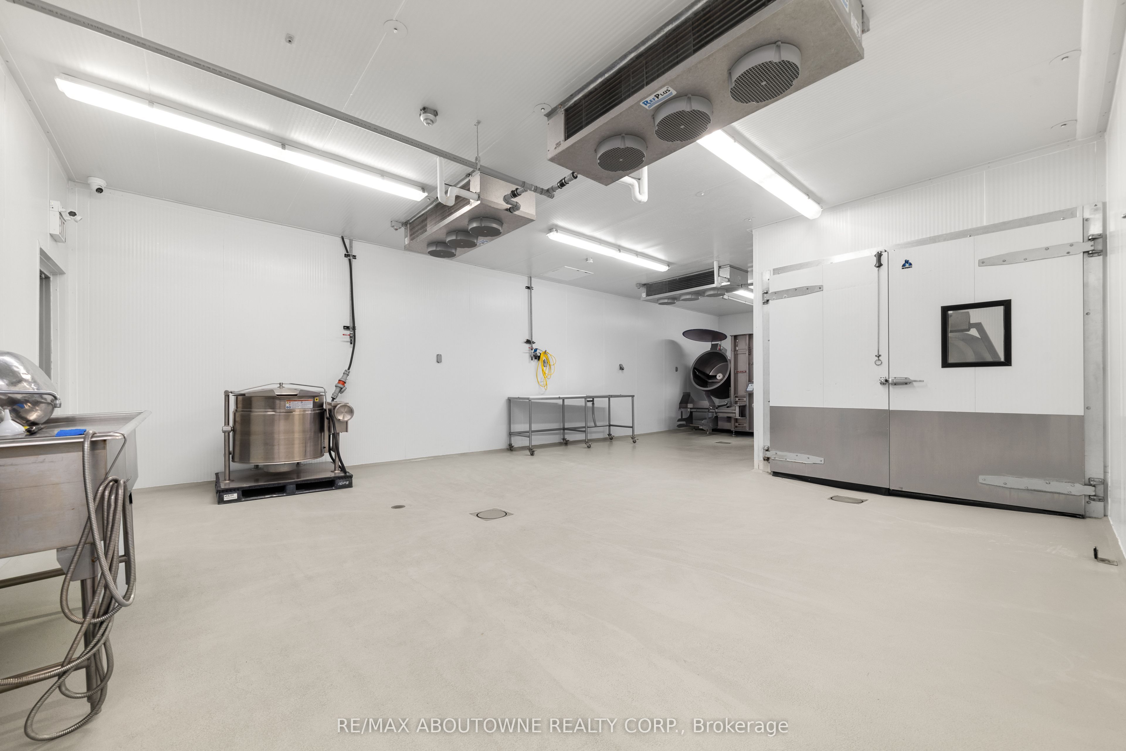 842 Hamilton Rd Property Photo 32