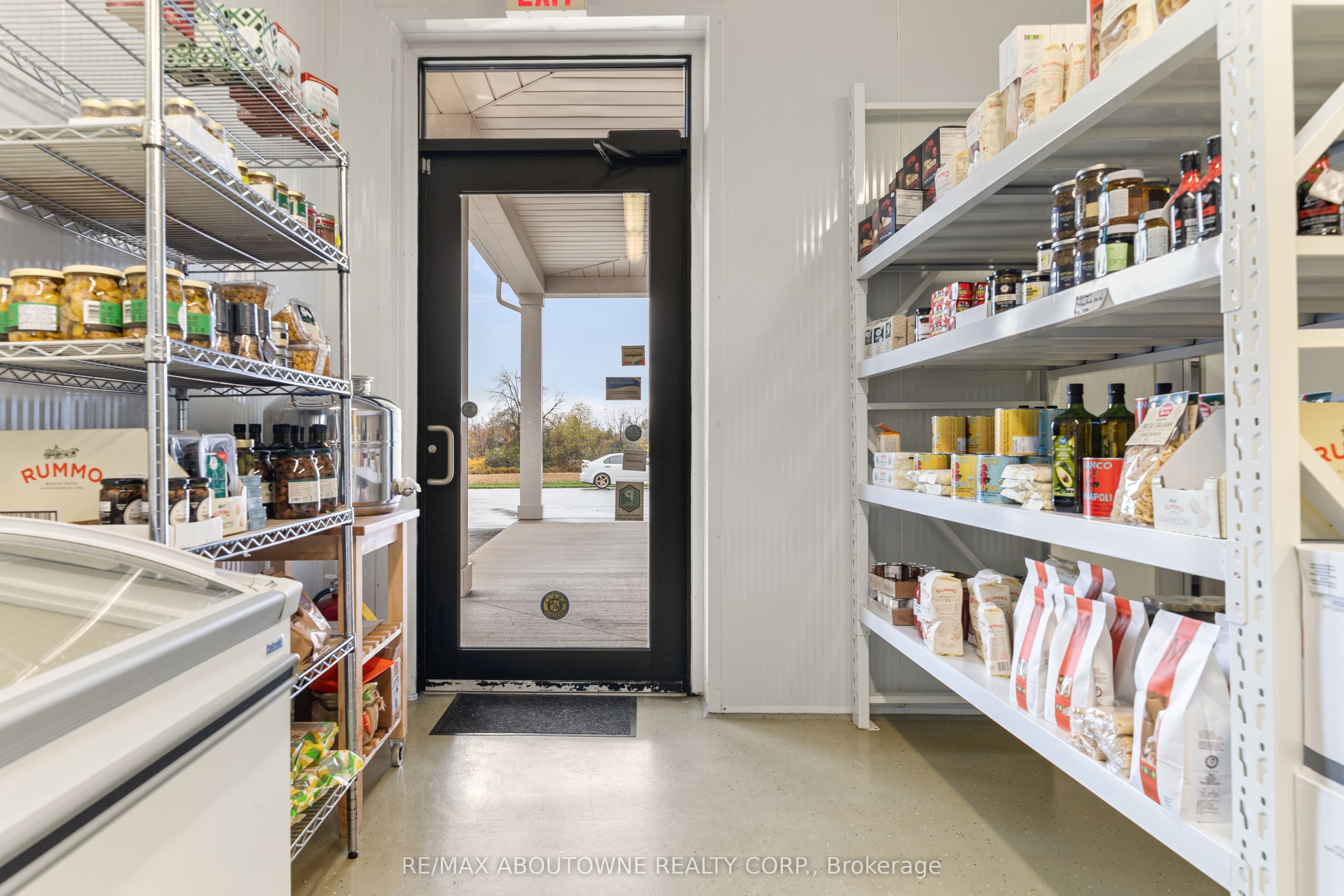 842 Hamilton Rd Property Photo 46