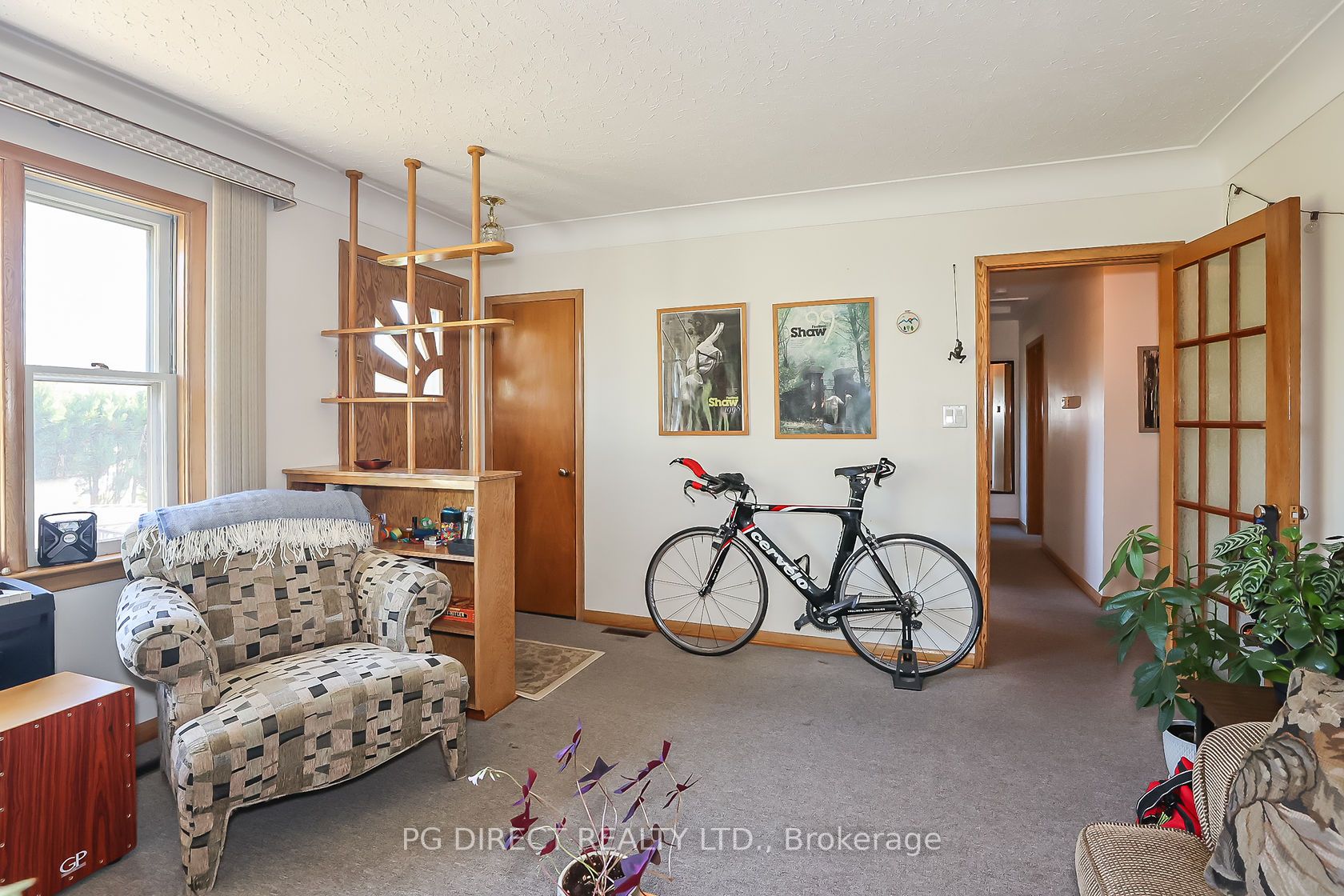 557 Mississagua Street Property Photo 6