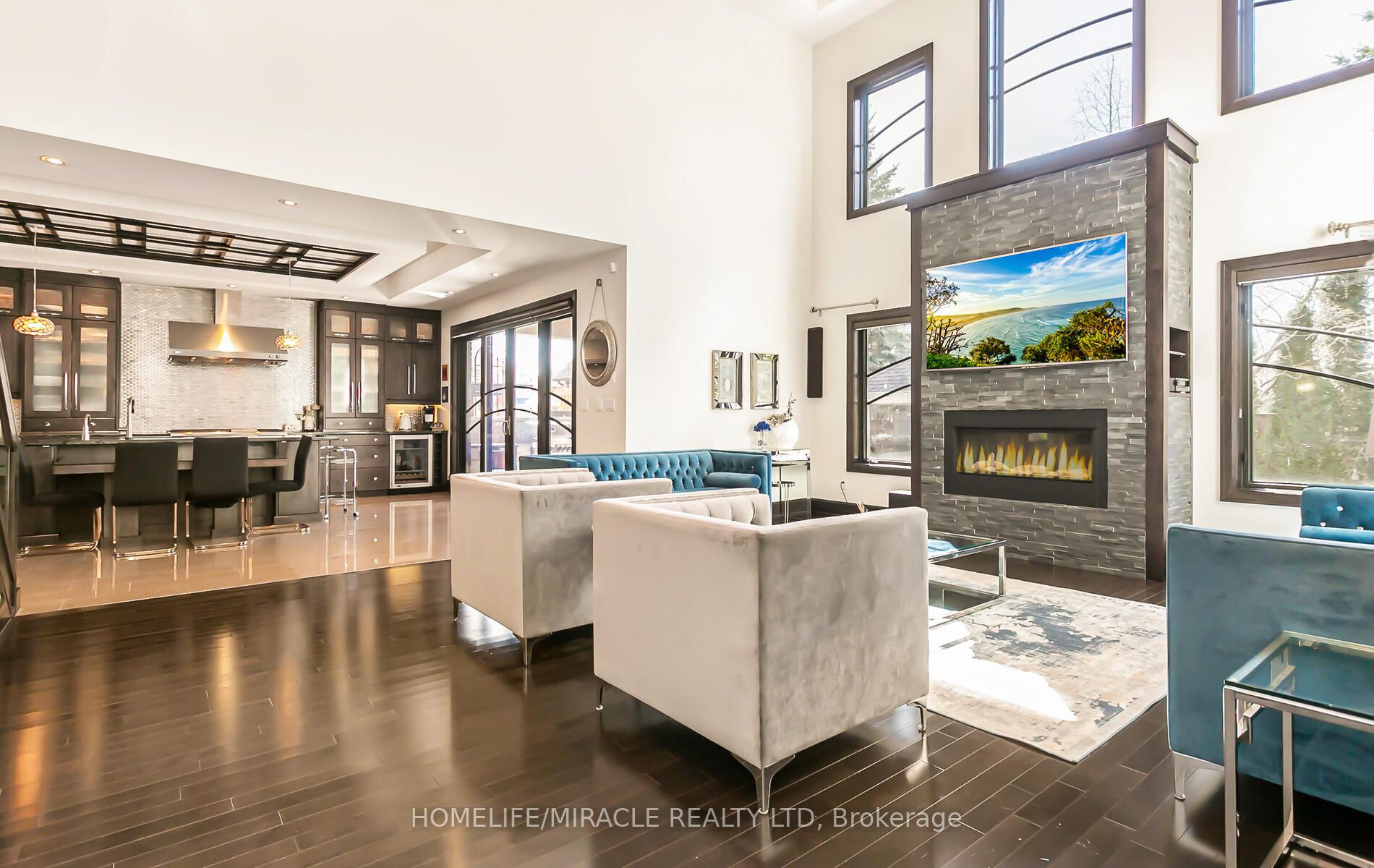 24 Jacob Gingrich Drive Property Photo 8