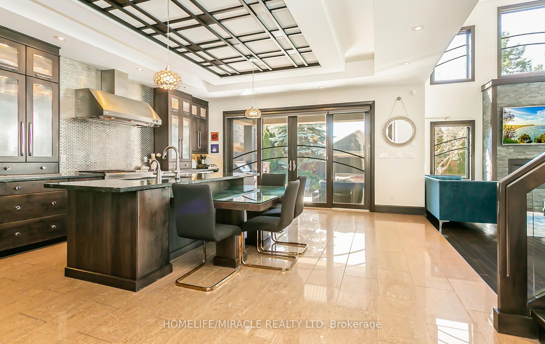 24 Jacob Gingrich Drive Property Photo 12